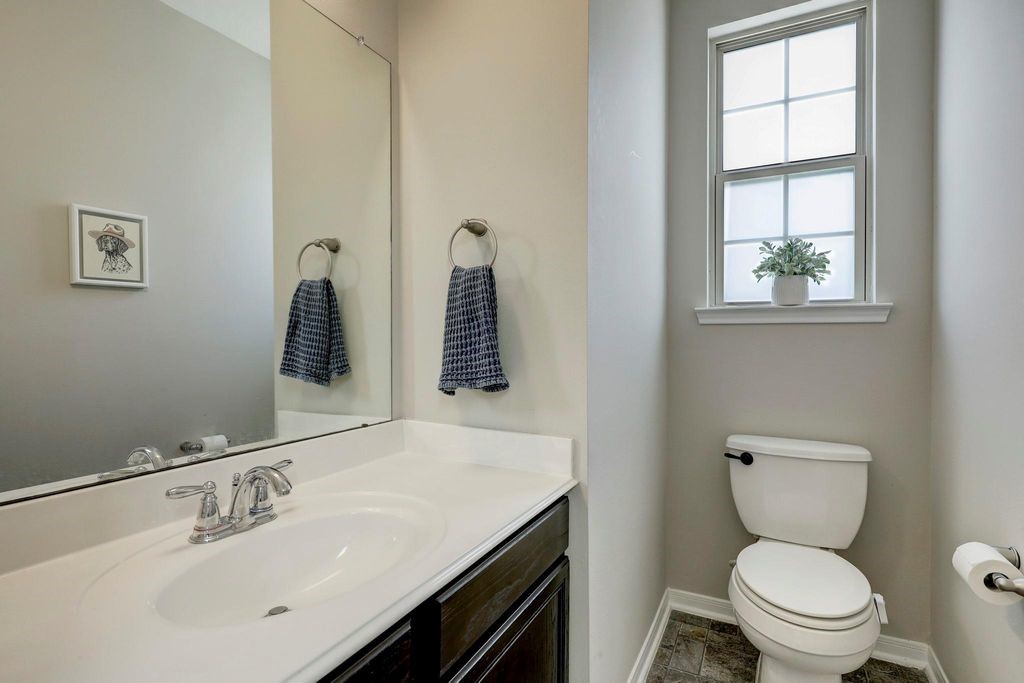 3323 Masters Point Drive Property Photo 16
