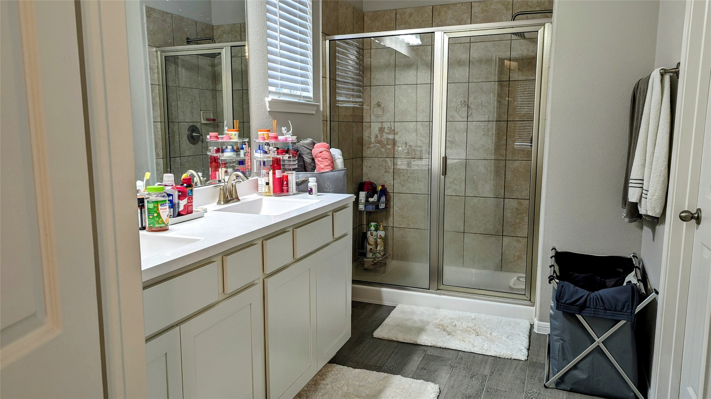 2125 Windy Grove Drive Property Photo 8