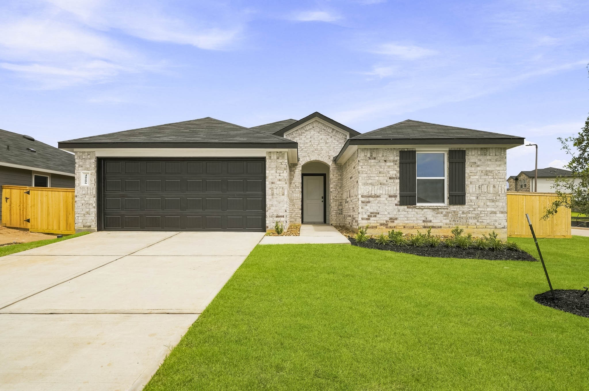 40506 Clover Willow Drive Property Photo 1
