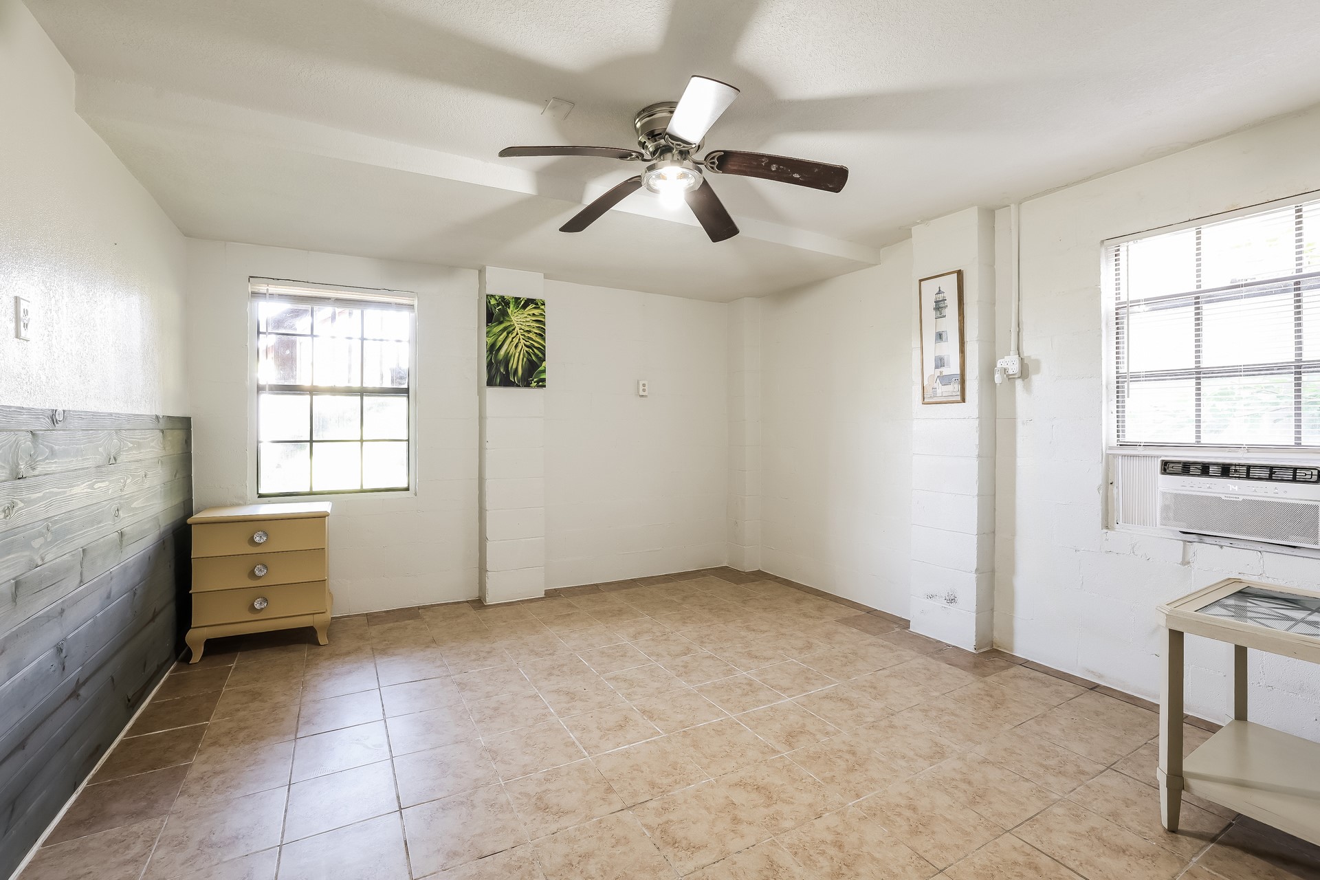 2219 72nd Street B Property Photo 6