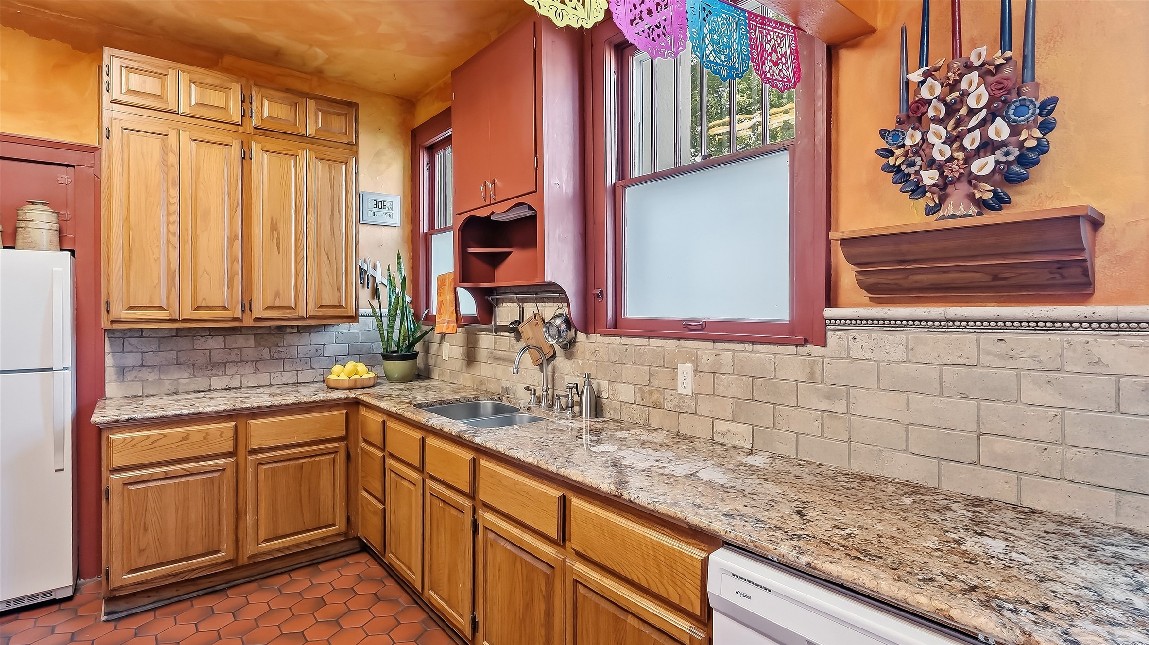 108 N Sterling Avenue Property Photo 19