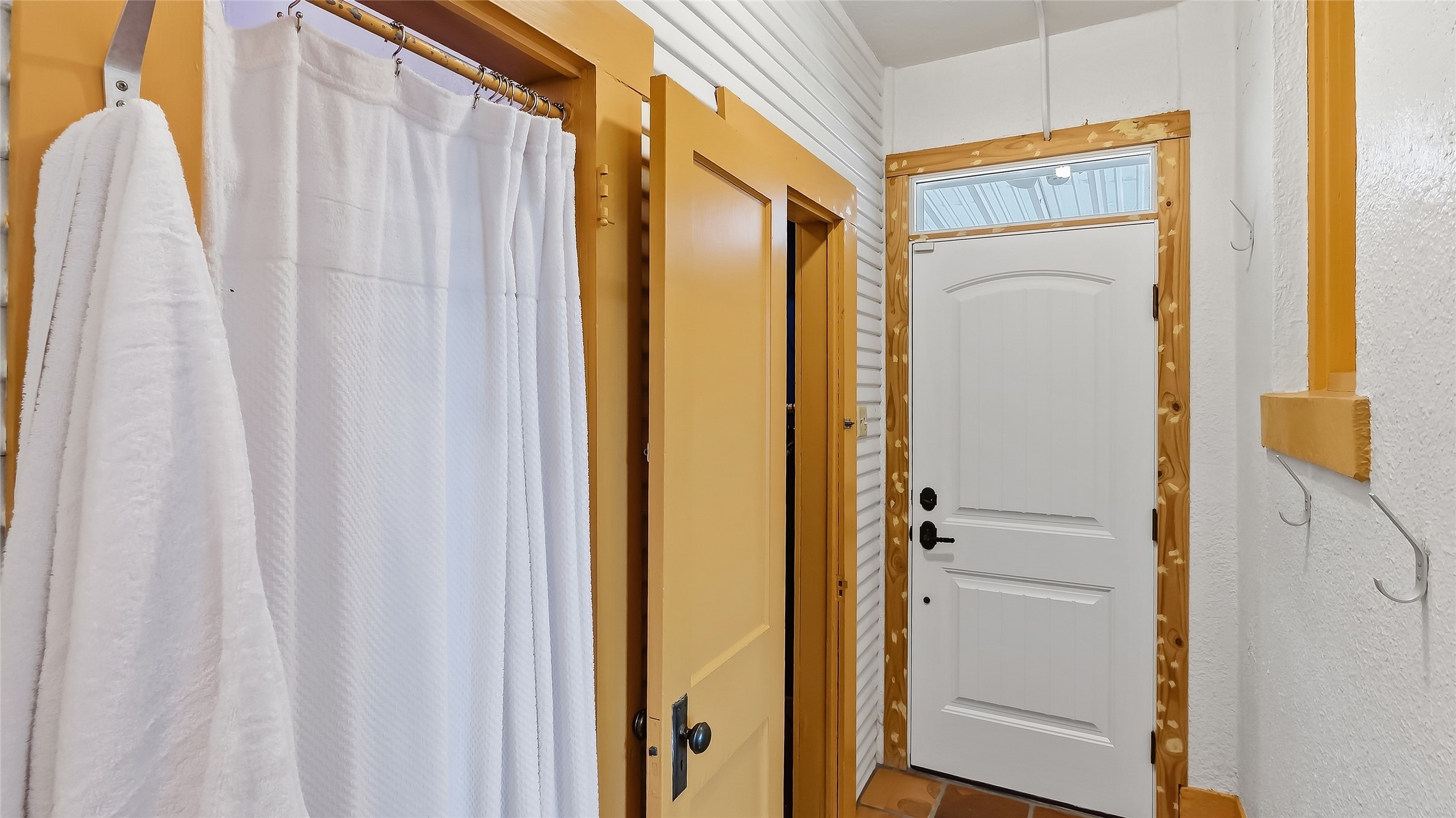 108 N Sterling Avenue Property Photo 24