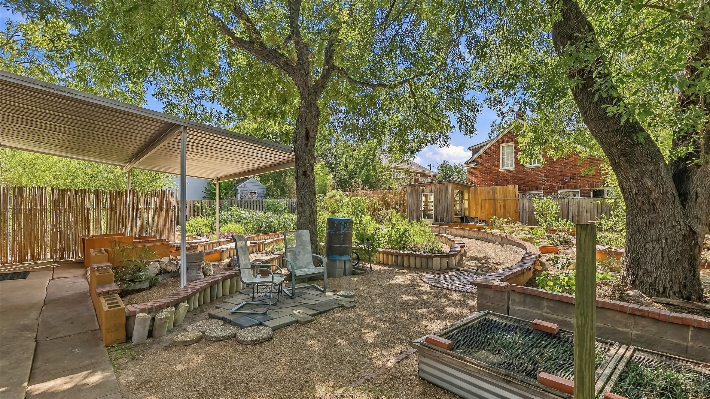 108 N Sterling Avenue Property Photo 44