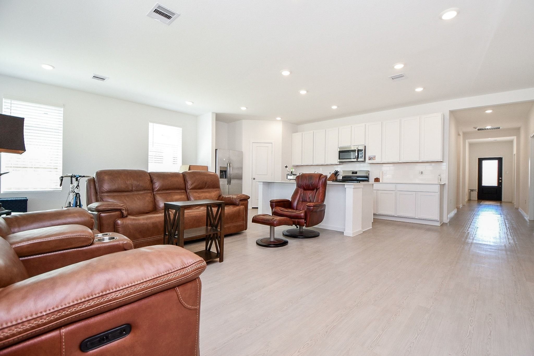 26610 Coast Redwood Drive Property Photo 6