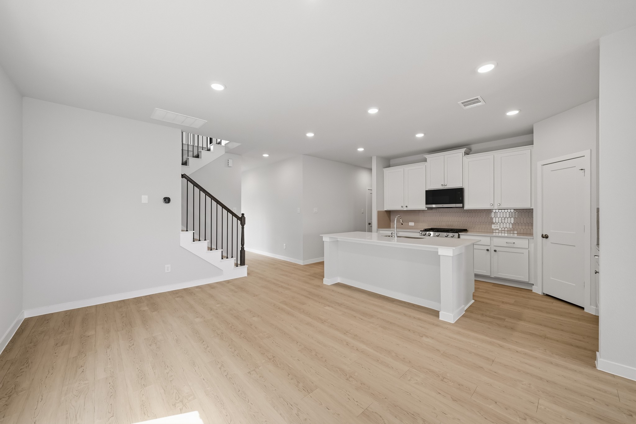 26206 Venus Trap Trail Property Photo 16