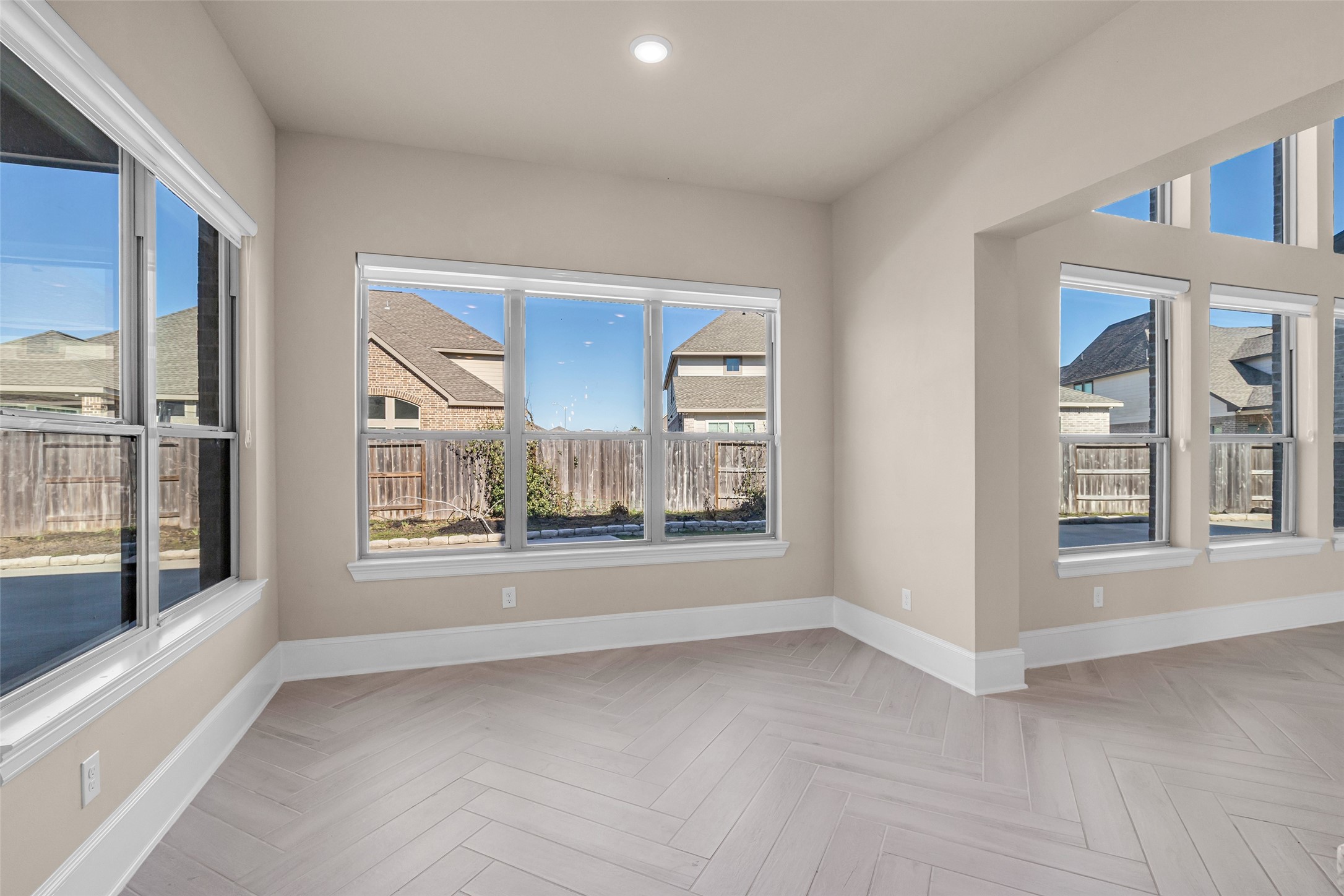 2718 Newbury Island Lane Property Photo 12