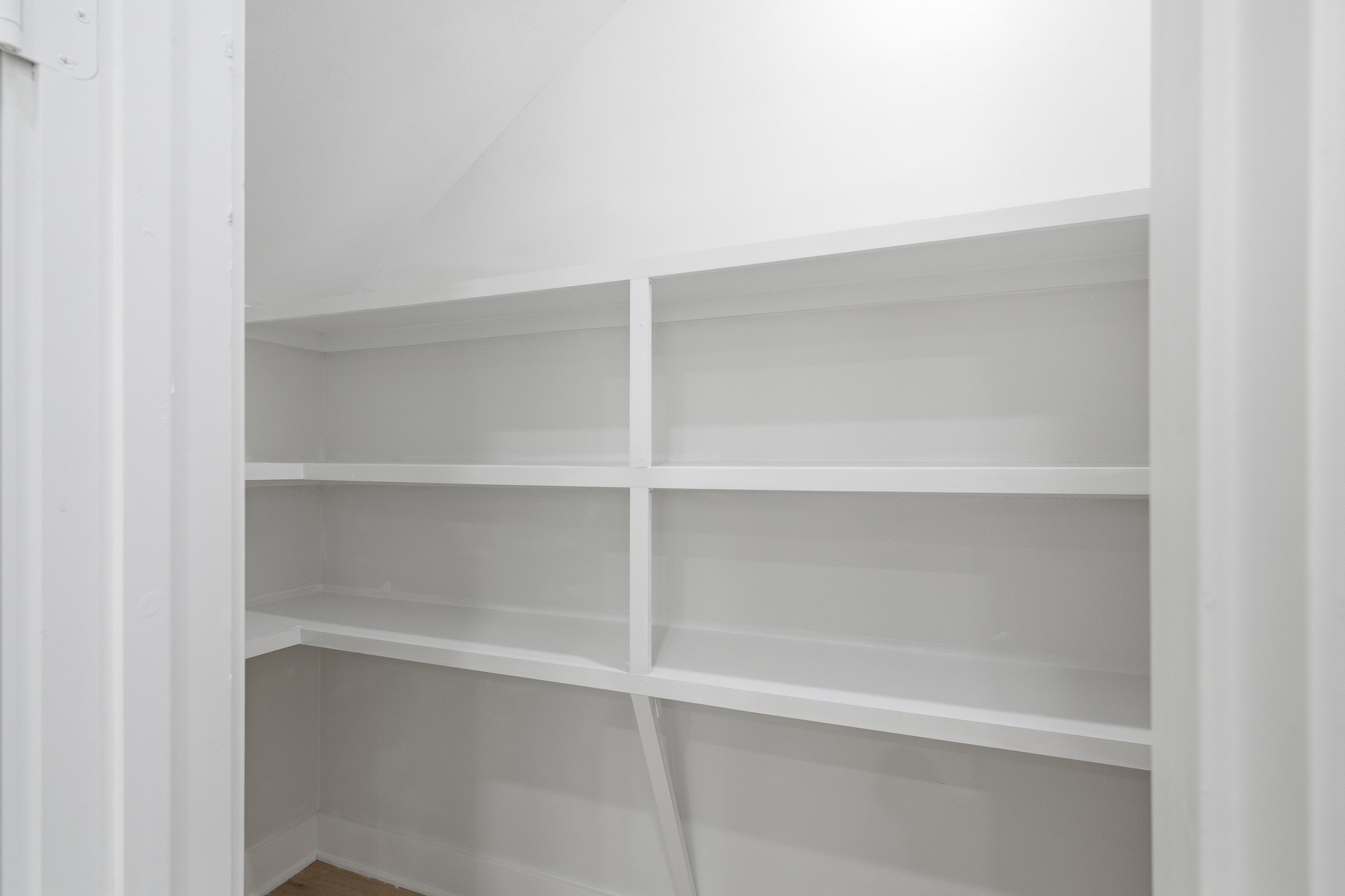 9735 Pelsey Street Property Photo 10