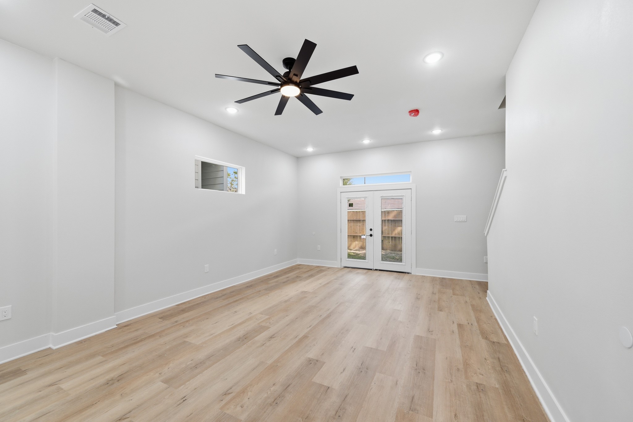 9735 Pelsey Street Property Photo 14