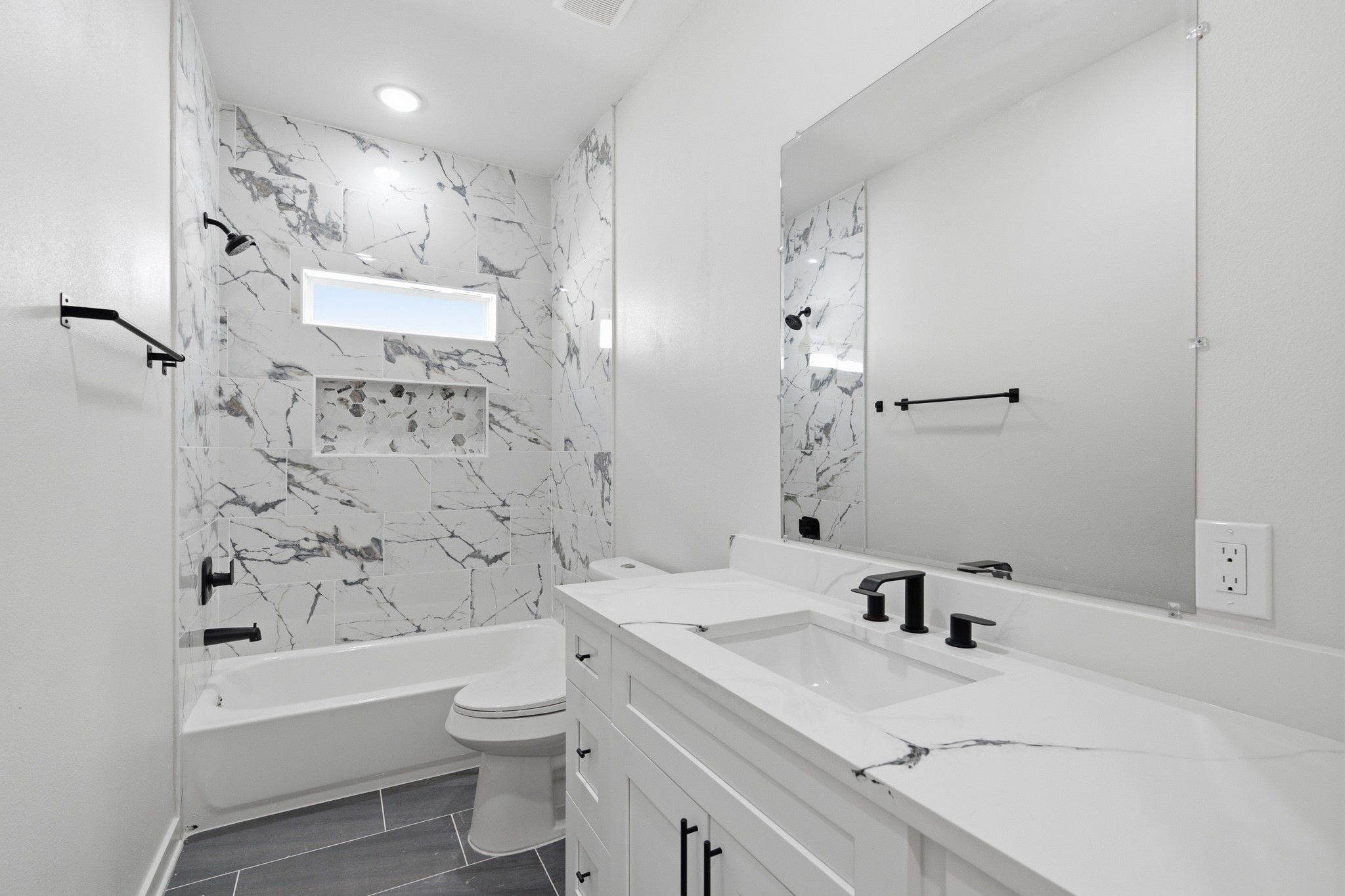 9735 Pelsey Street Property Photo 27