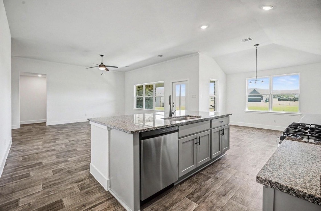 40181 Spyglass Hill Drive Property Photo 4