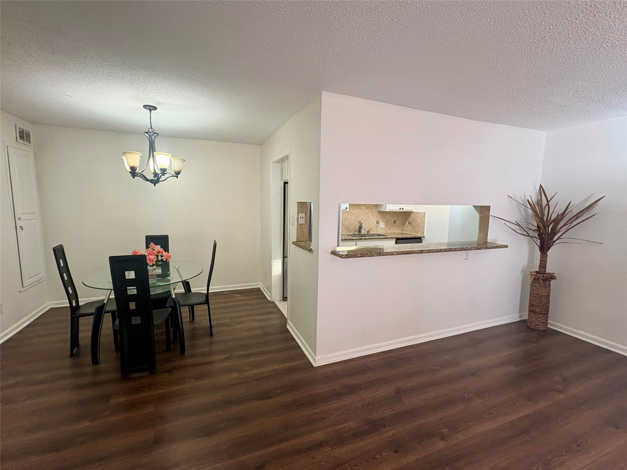 2744 Briarhurst Drive 38 Property Photo 6
