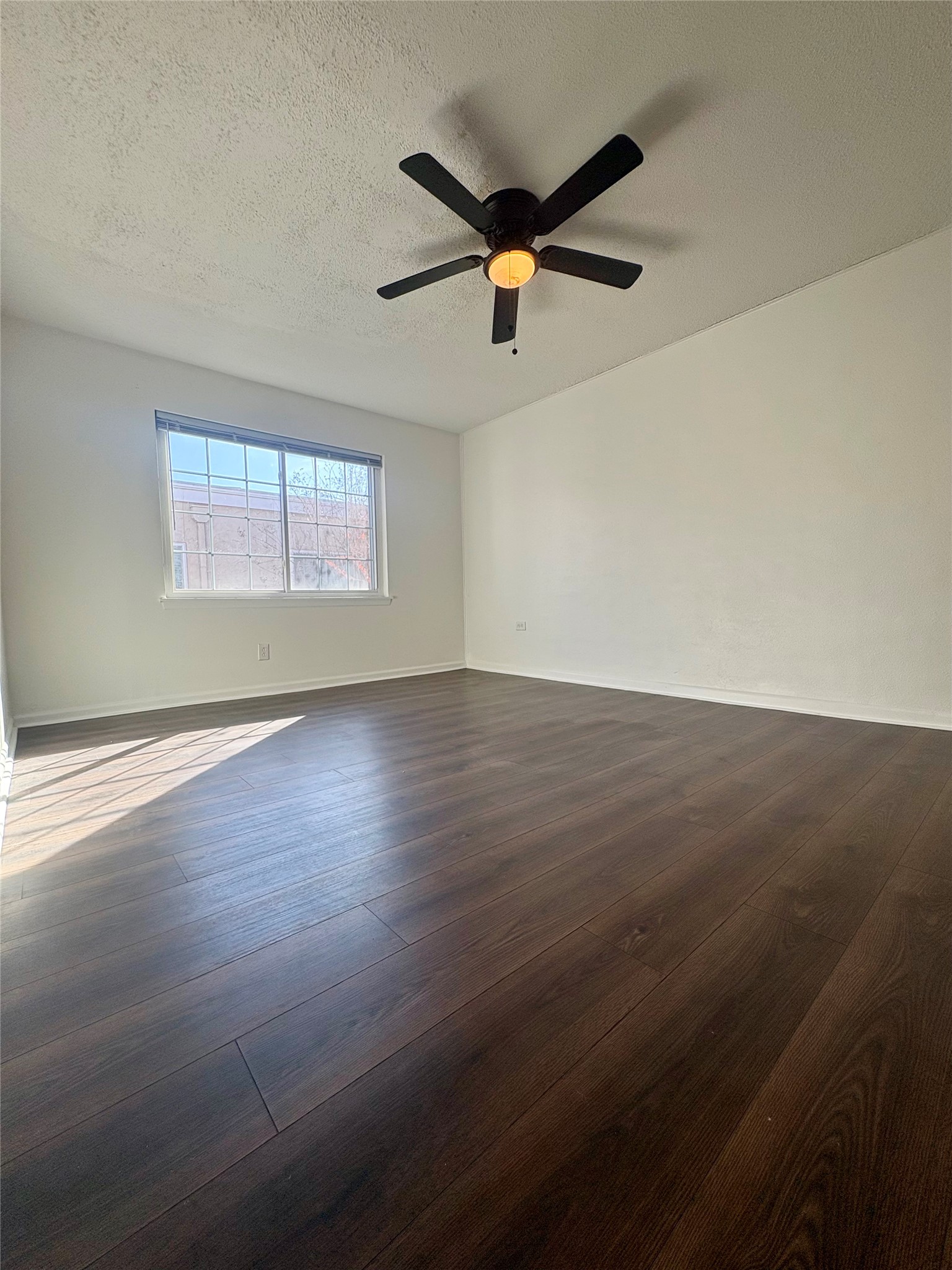 2744 Briarhurst Drive 38 Property Photo 13
