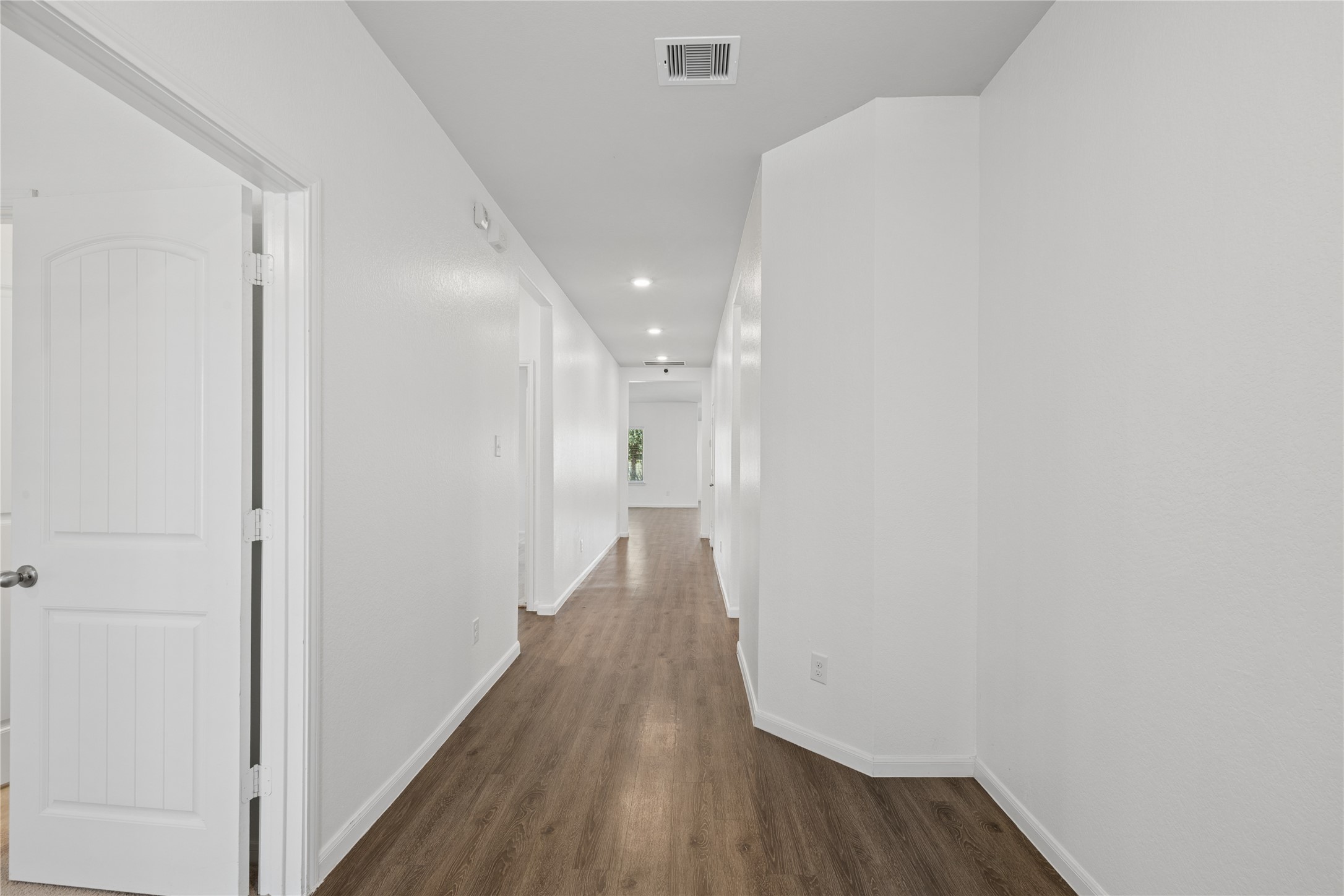 2111 Levant Lane Property Photo 3