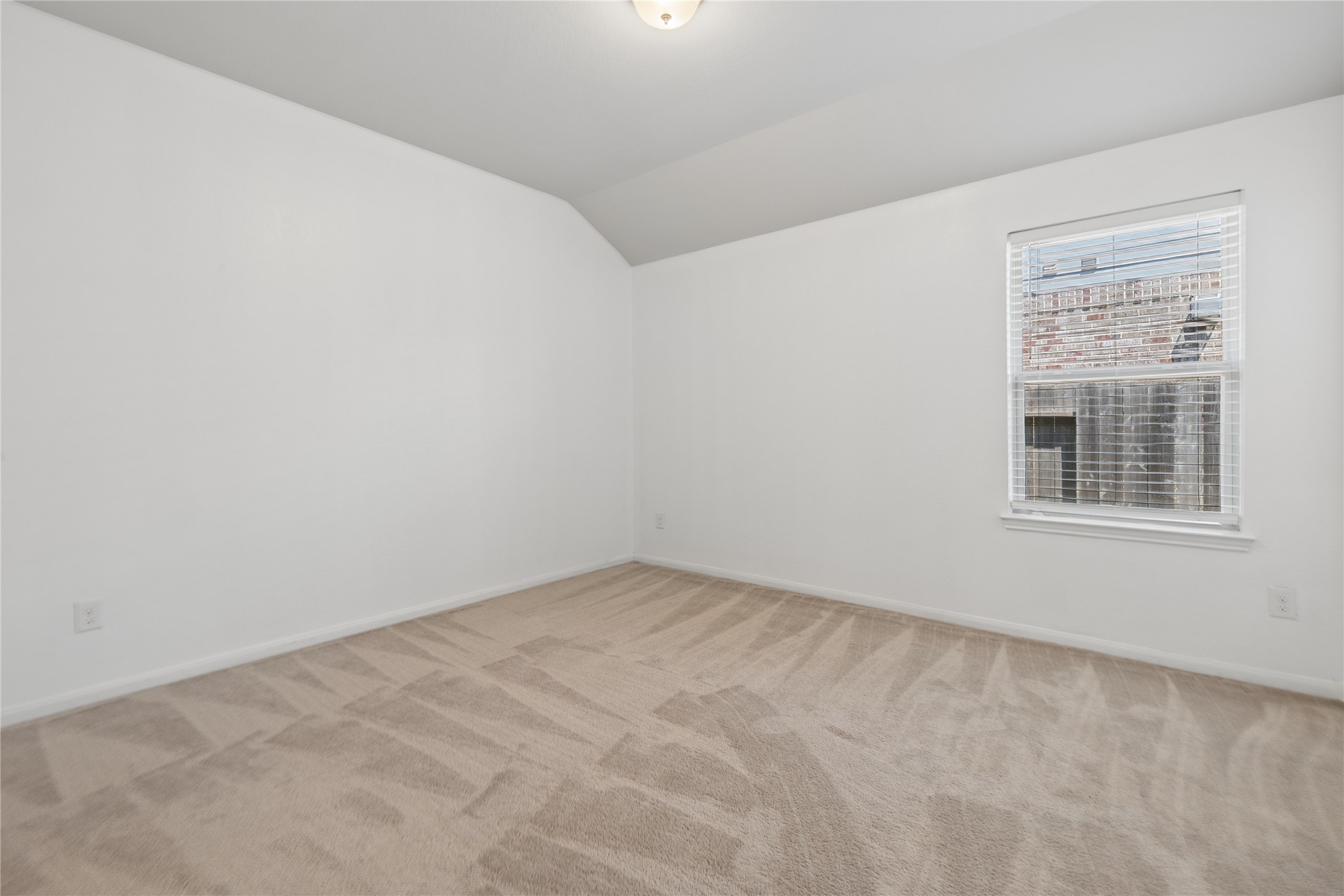 2111 Levant Lane Property Photo 8