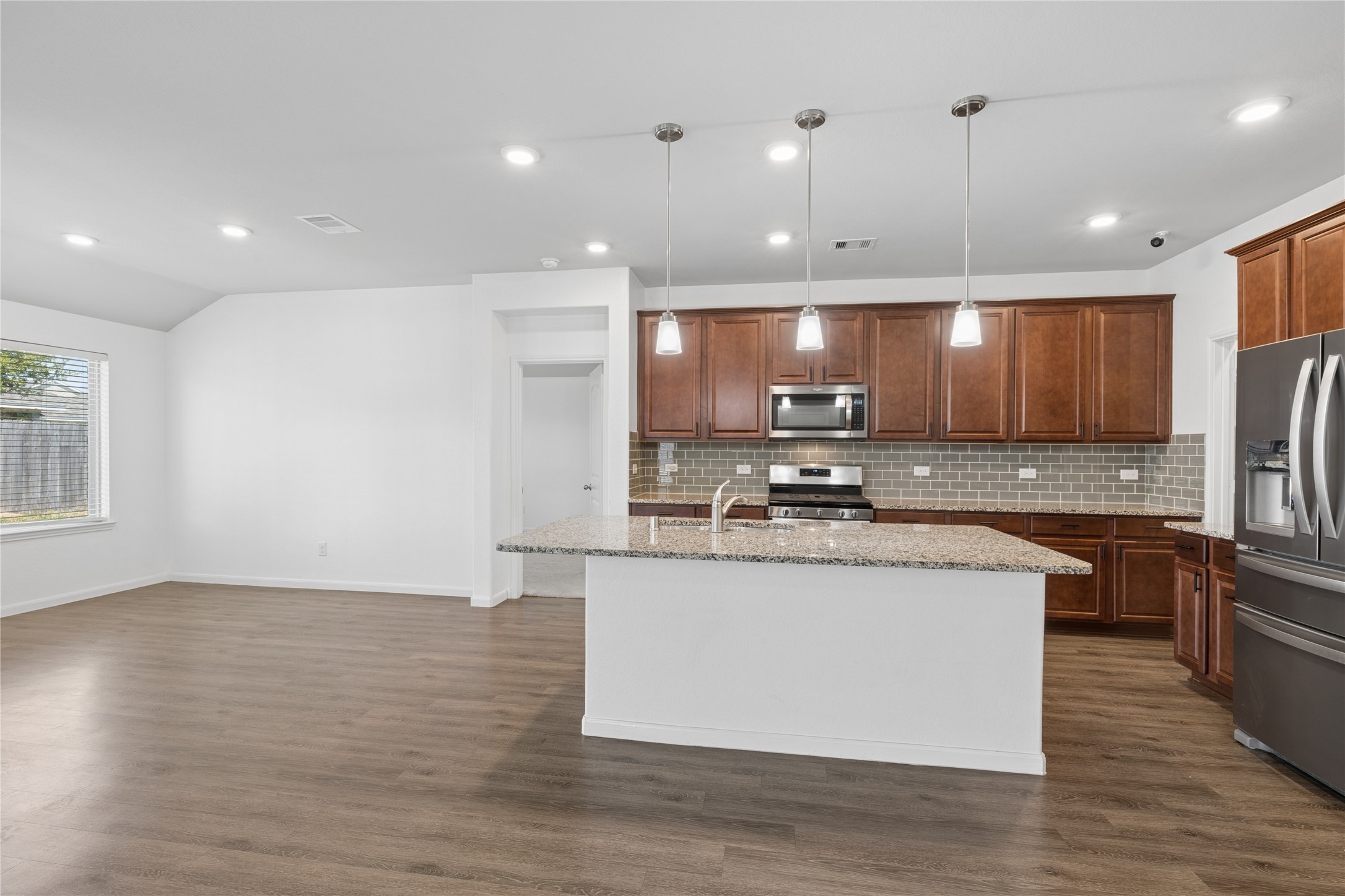 2111 Levant Lane Property Photo 12