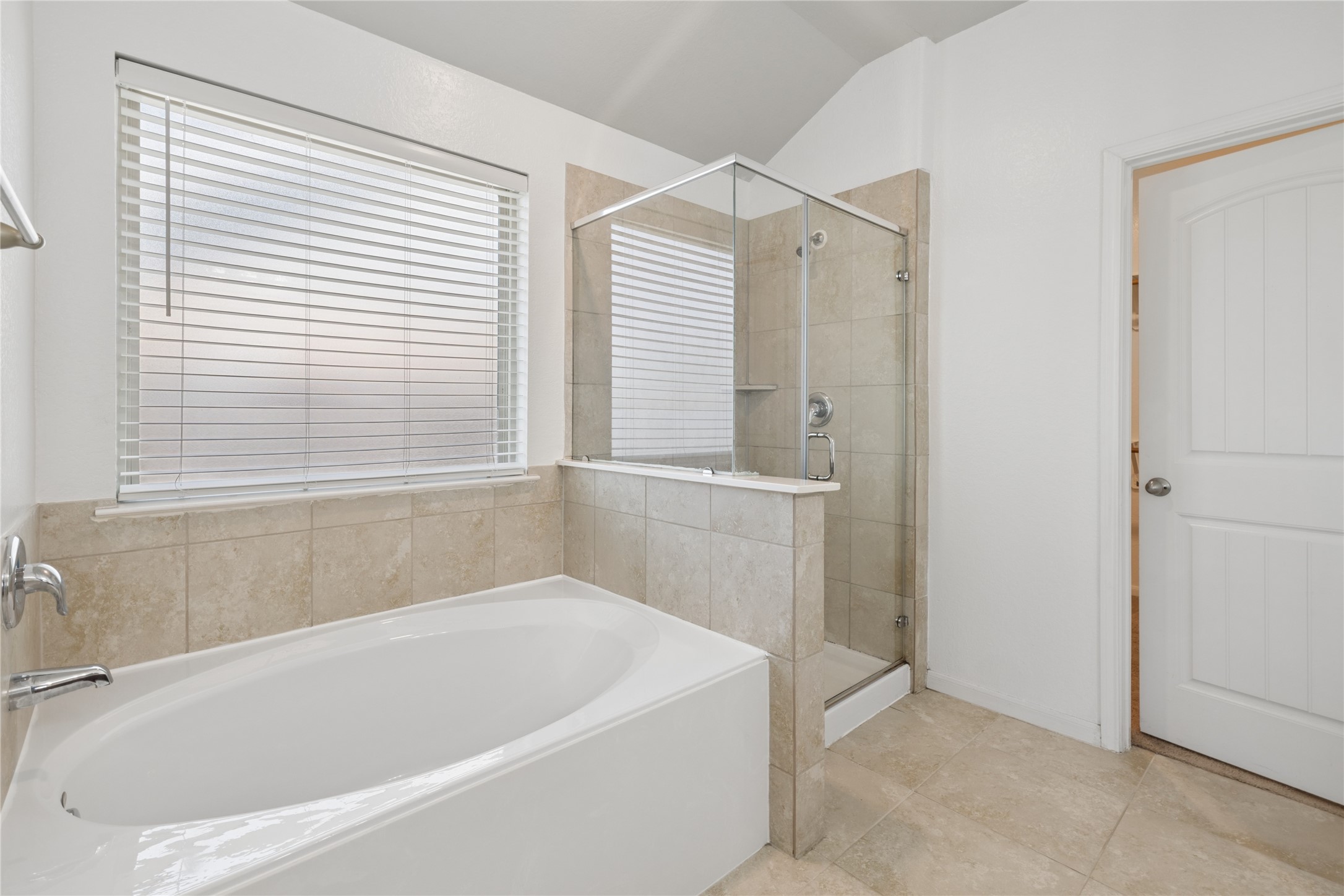 2111 Levant Lane Property Photo 15