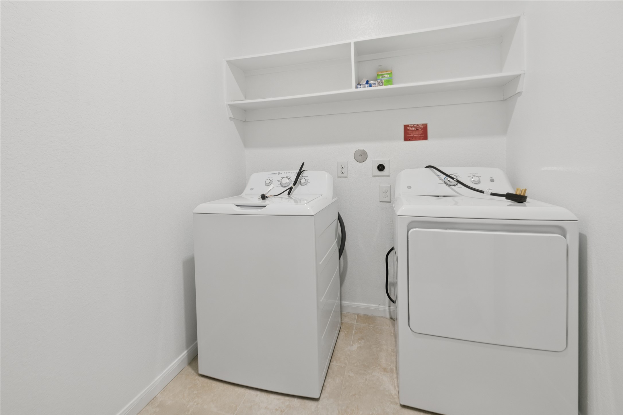2111 Levant Lane Property Photo 18