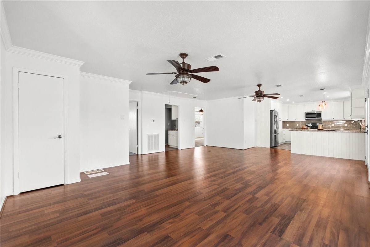 1172 Sailfish Street Property Photo 11