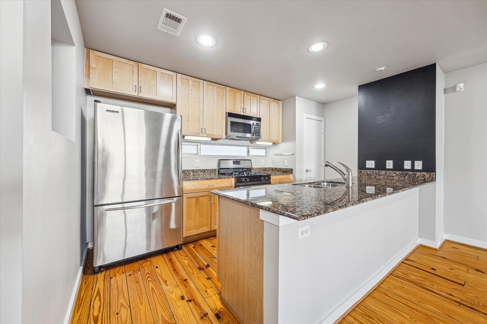 1306 Arthur Street Property Photo 5