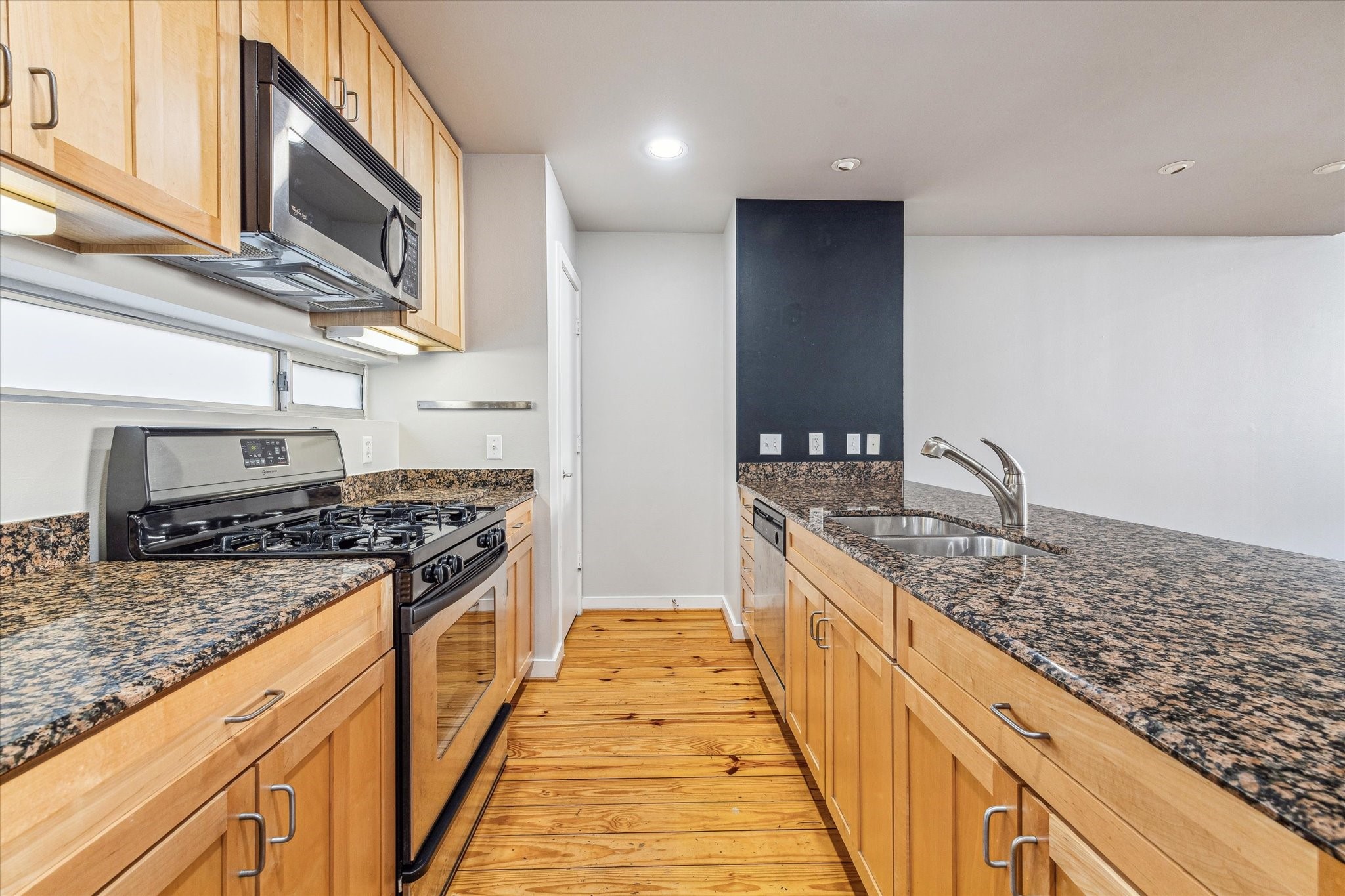 1306 Arthur Street Property Photo 6