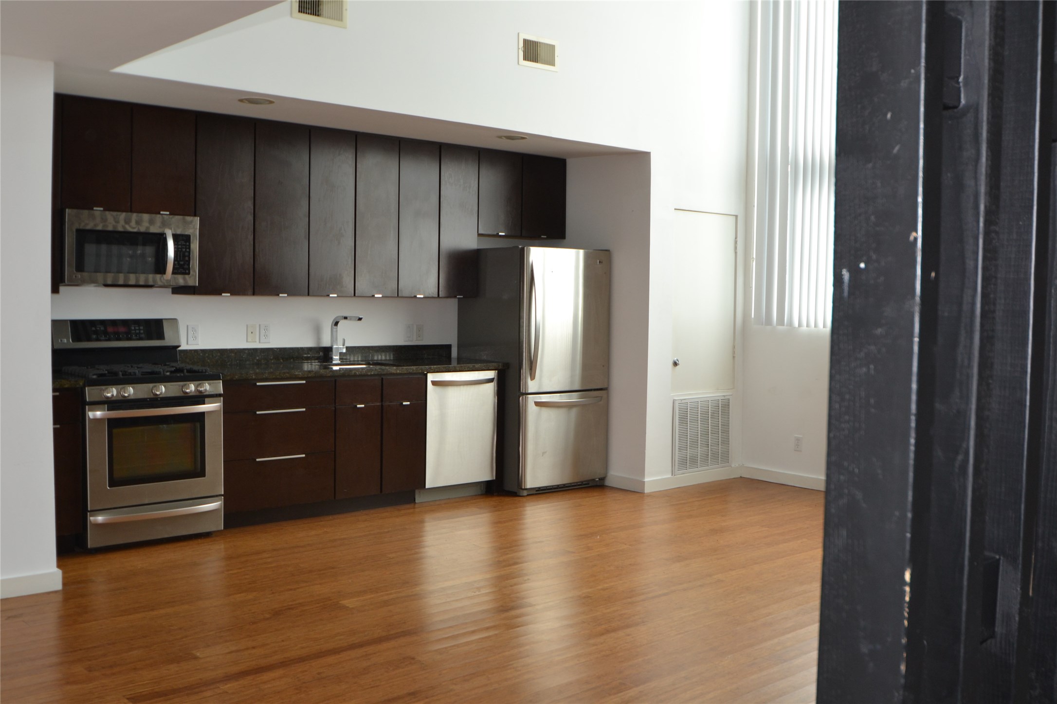 1316 Cleveland A Property Photo 19