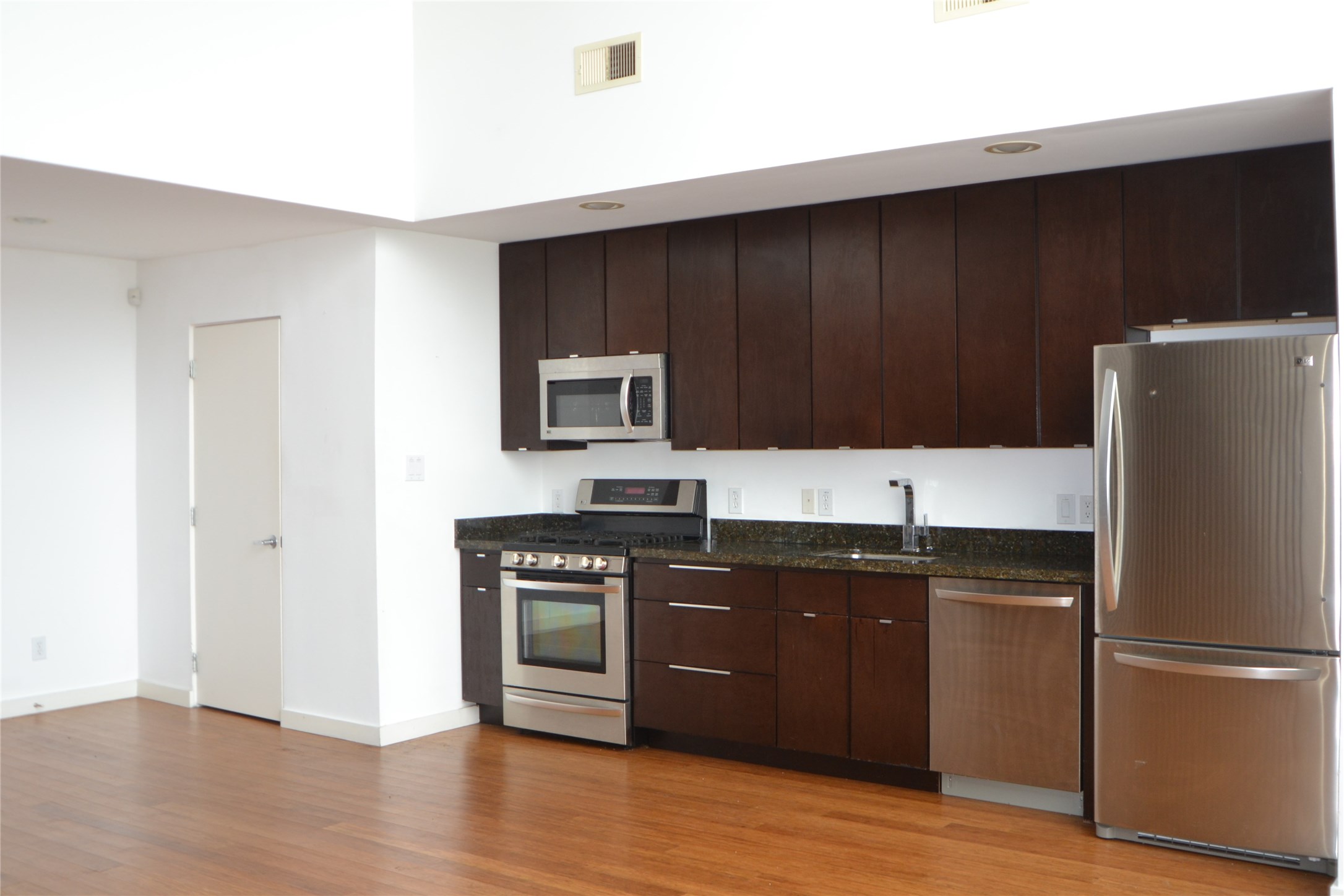 1316 Cleveland A Property Photo 27