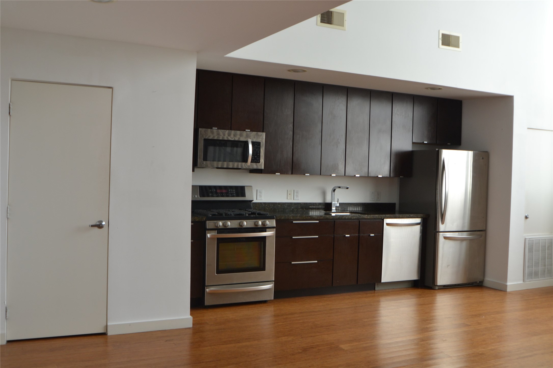 1316 Cleveland A Property Photo 37
