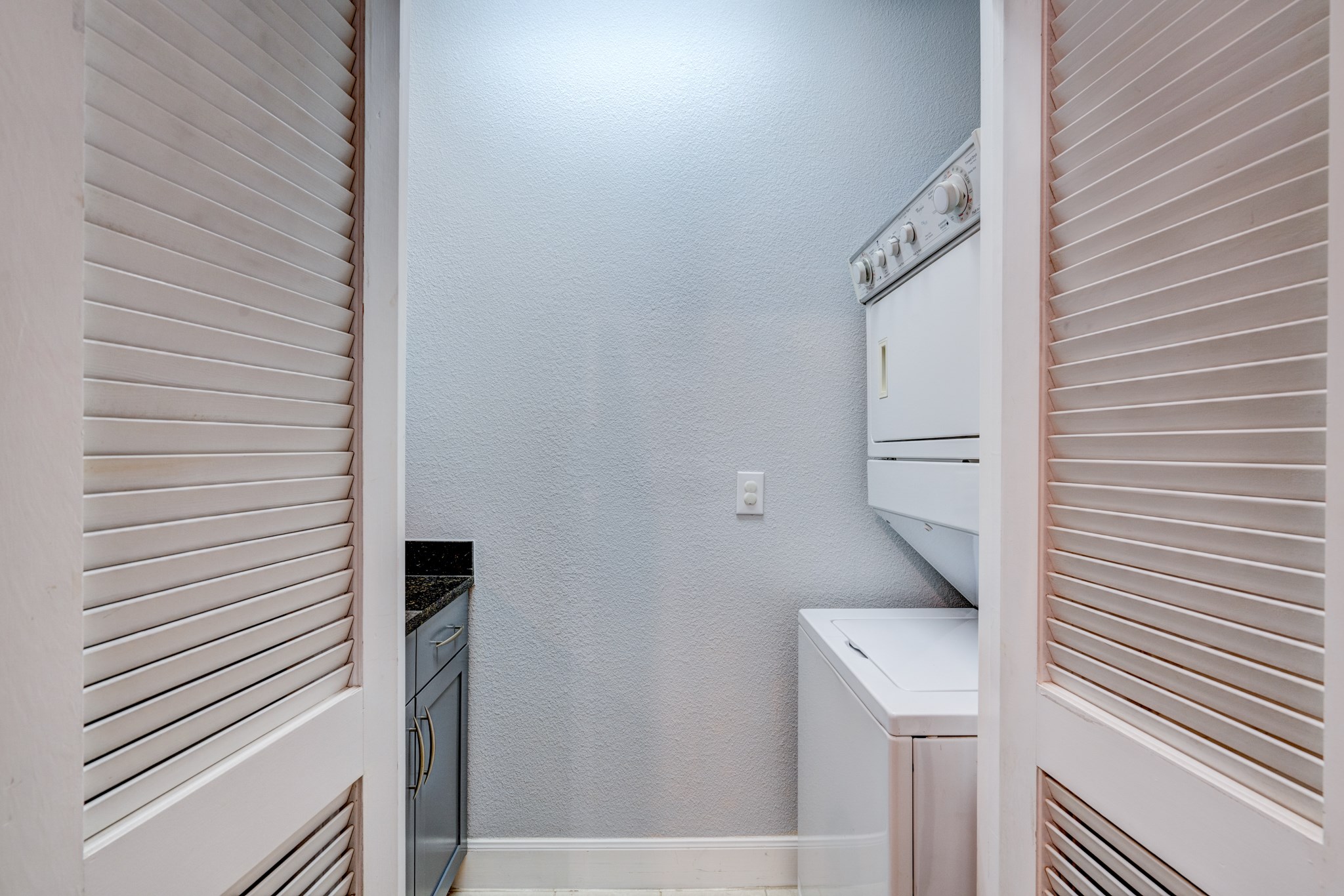 2299 Lone Star Drive 108 Property Photo 6