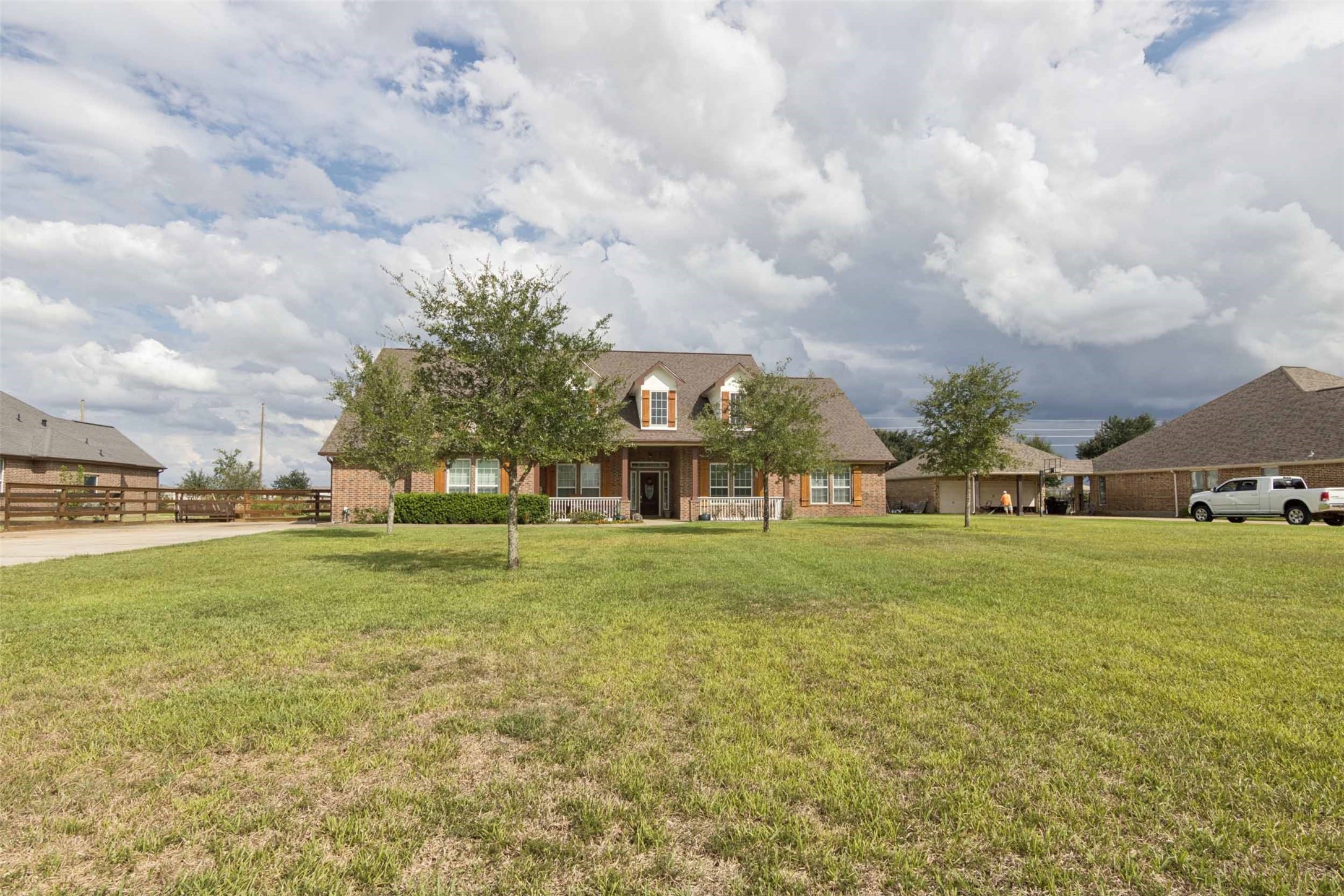 4630 Shadow Grass Dr Property Photo 1