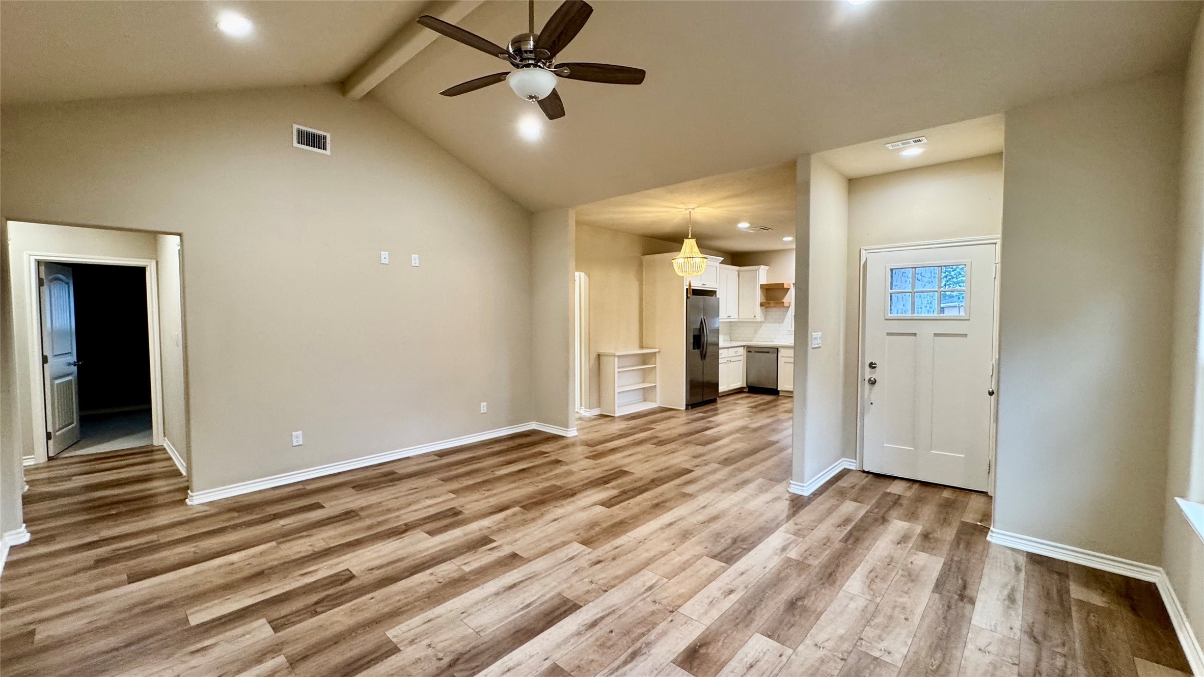 25 Shallow Springs Property Photo 11