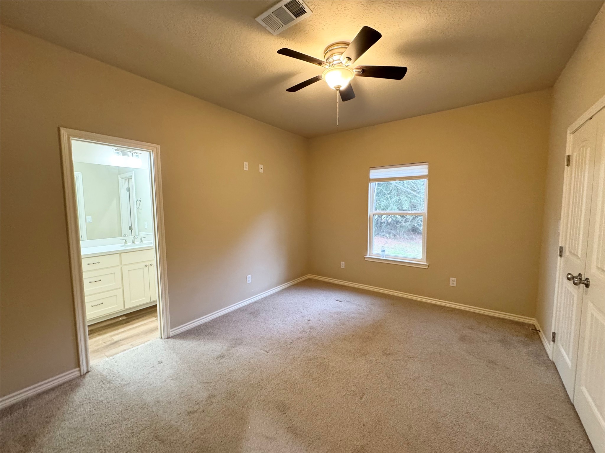 25 Shallow Springs Property Photo 21