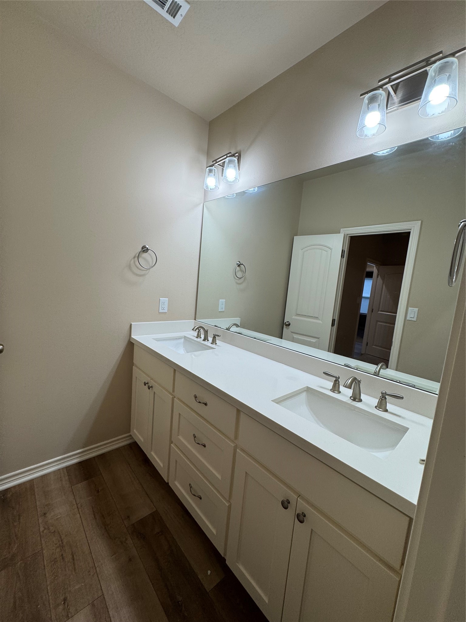 25 Shallow Springs Property Photo 24