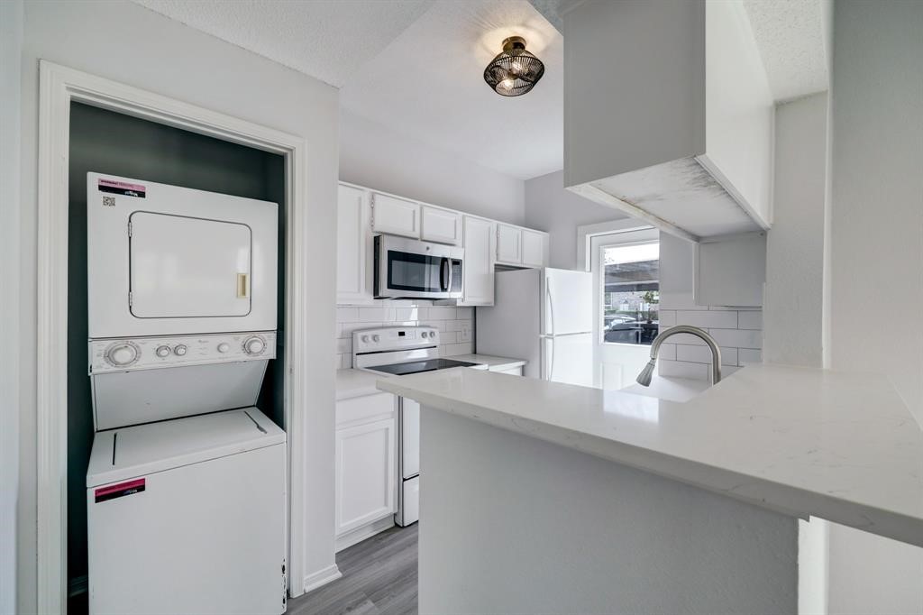 7575 Cambridge Street 2101 Property Photo 8