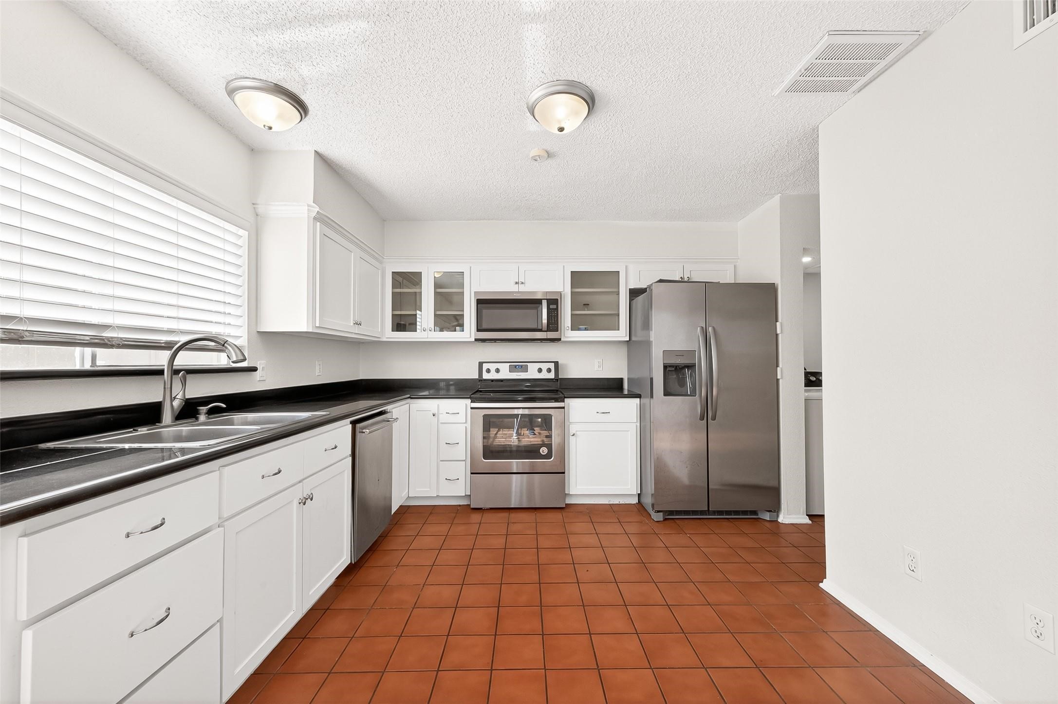 11677 Village Place Drive Property Photo 17