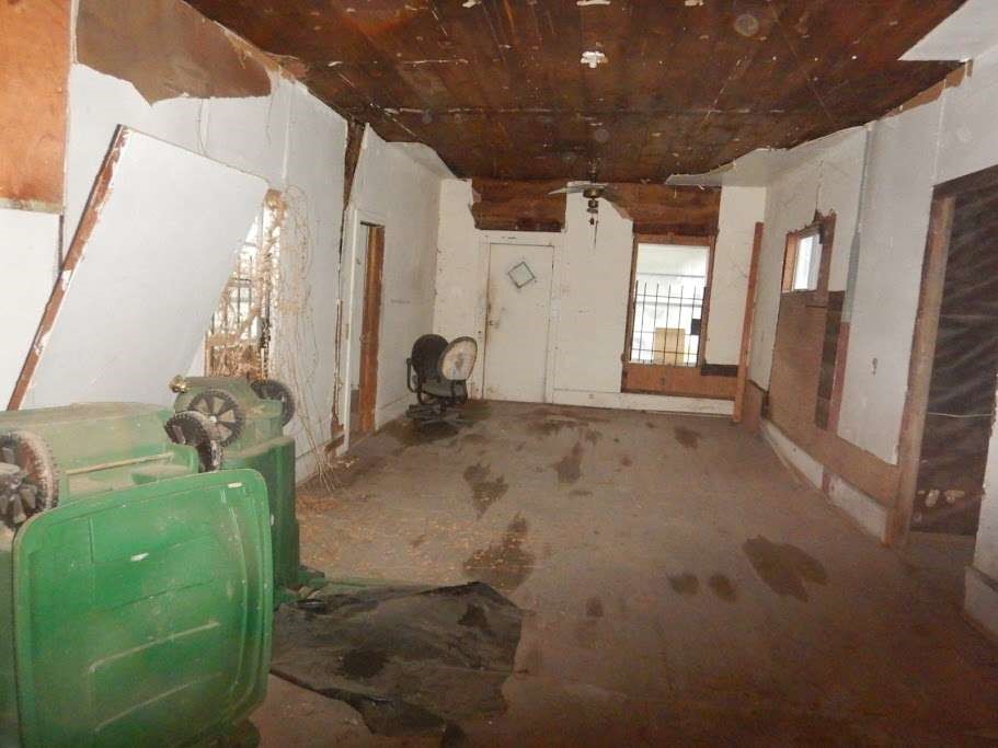 4909 Golden Forest Drive Property Photo 4