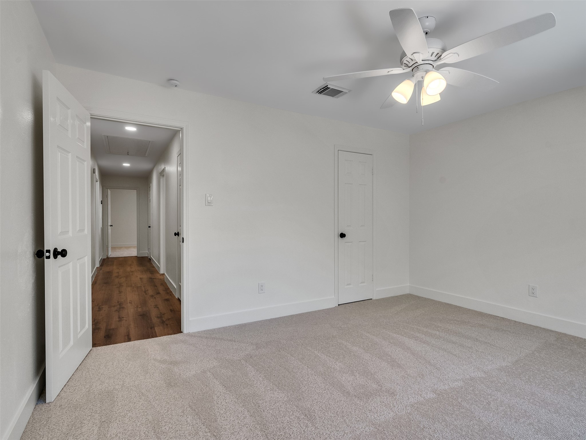 2109 Bay Hill Drive Property Photo 30