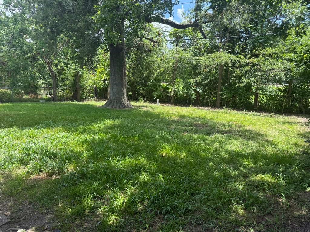 6403 Beekman Road Property Photo 2
