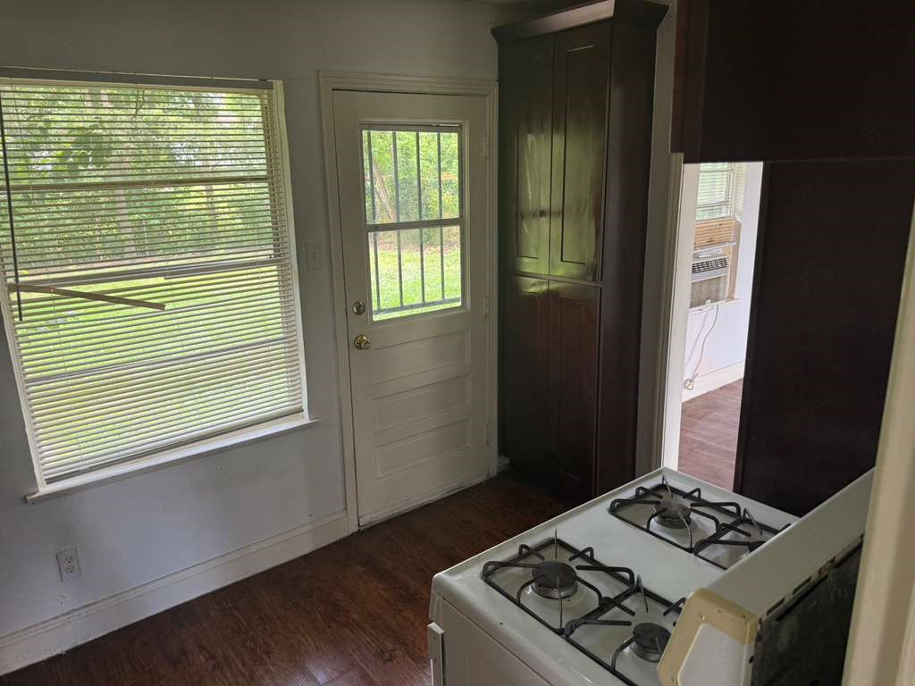 6403 Beekman Road Property Photo 6