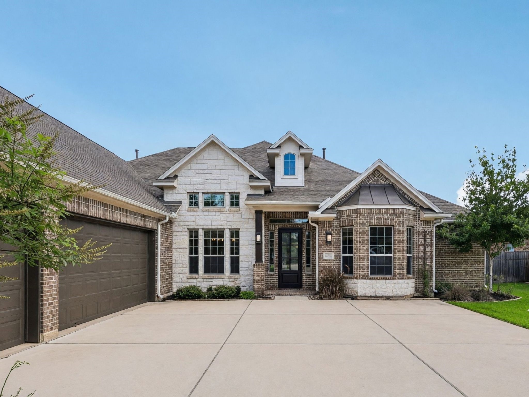 32810 Wall Flower Drive Property Photo 1