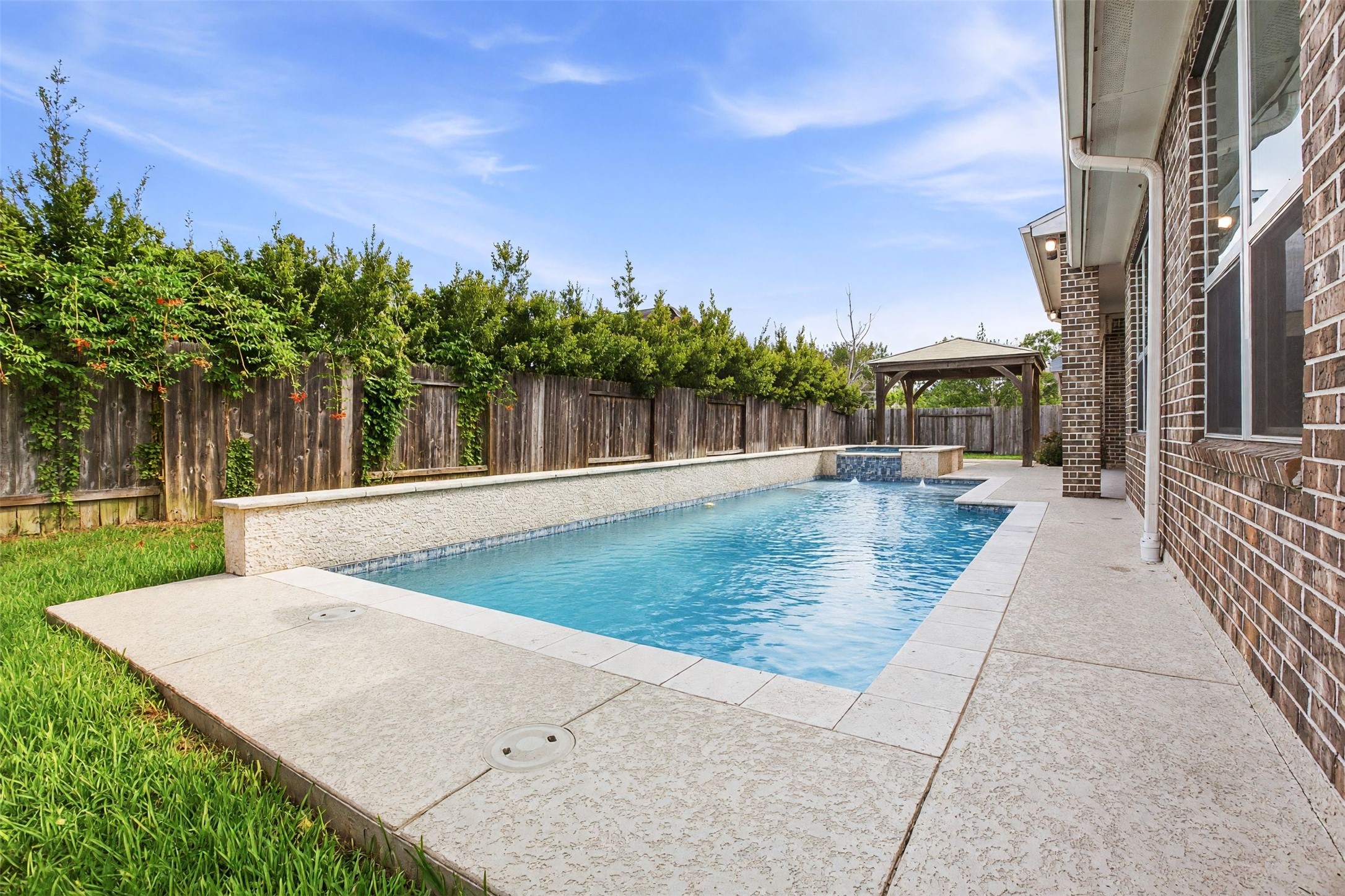 32810 Wall Flower Drive Property Photo 2