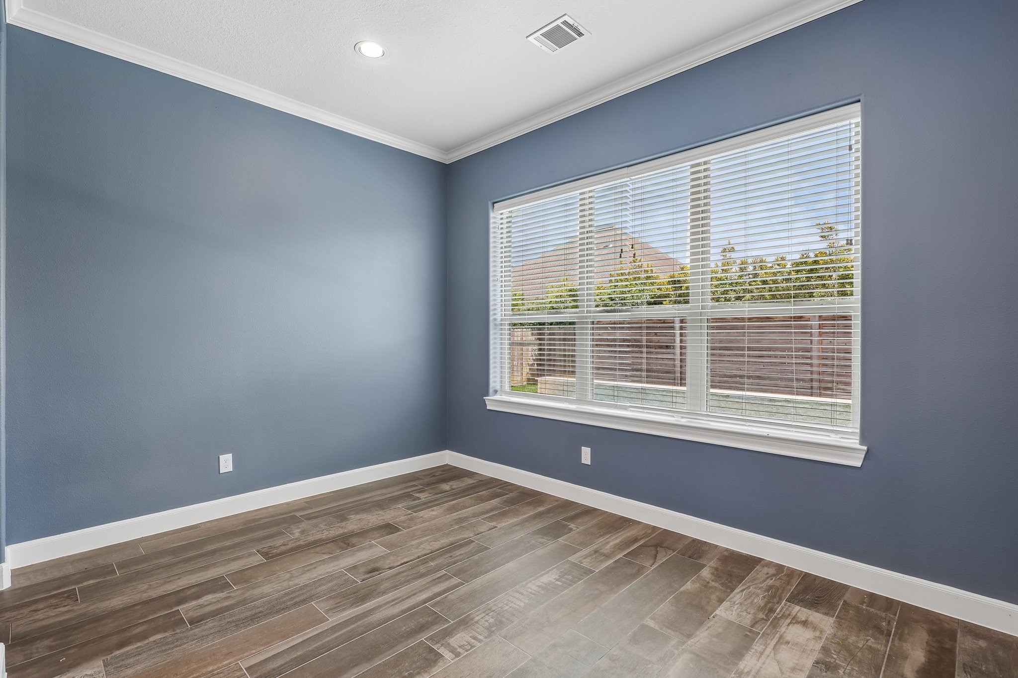 32810 Wall Flower Drive Property Photo 9