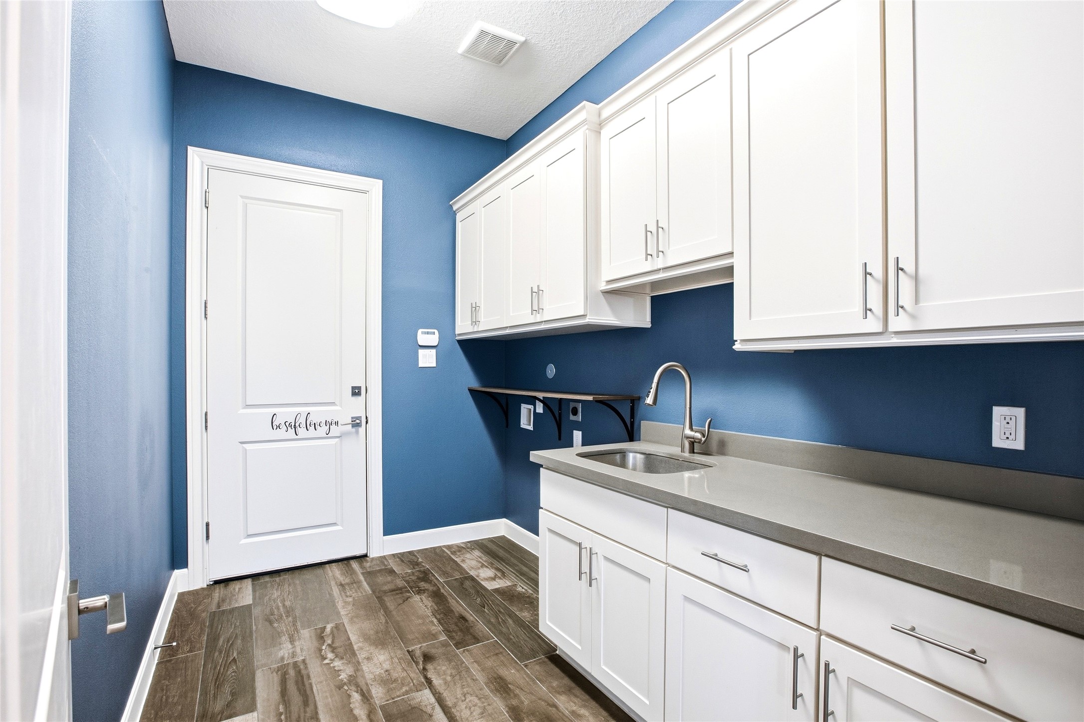 32810 Wall Flower Drive Property Photo 27