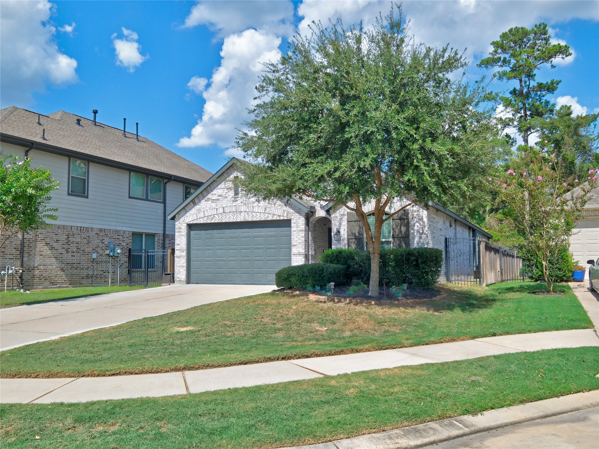 27015 Hidden Rock Court Property Photo 3