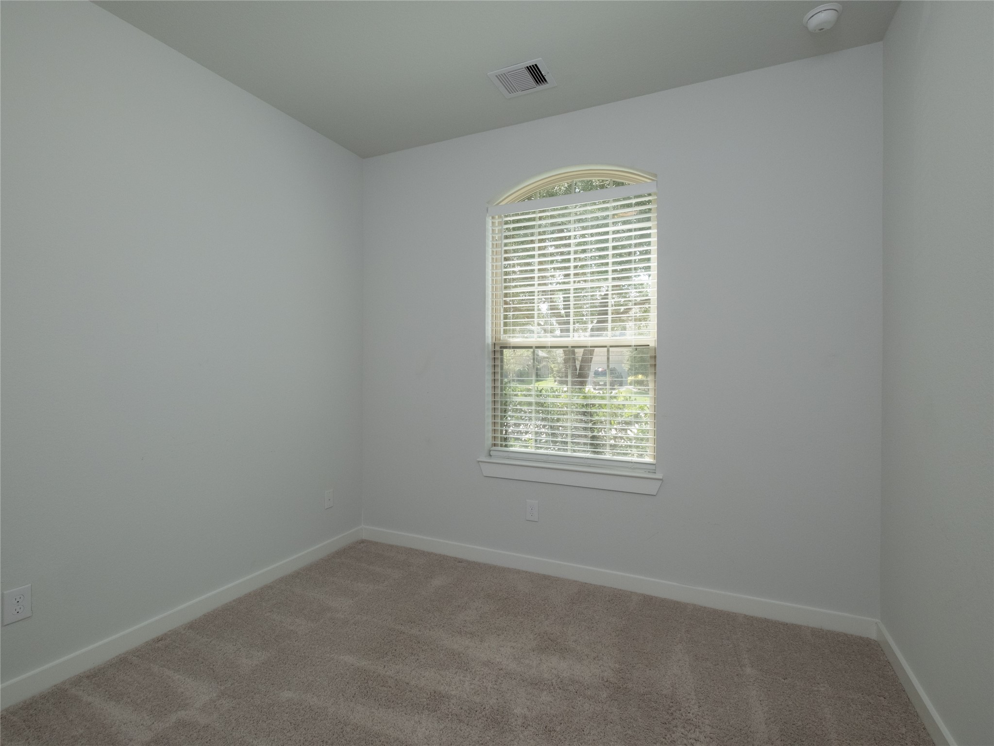 27015 Hidden Rock Court Property Photo 7