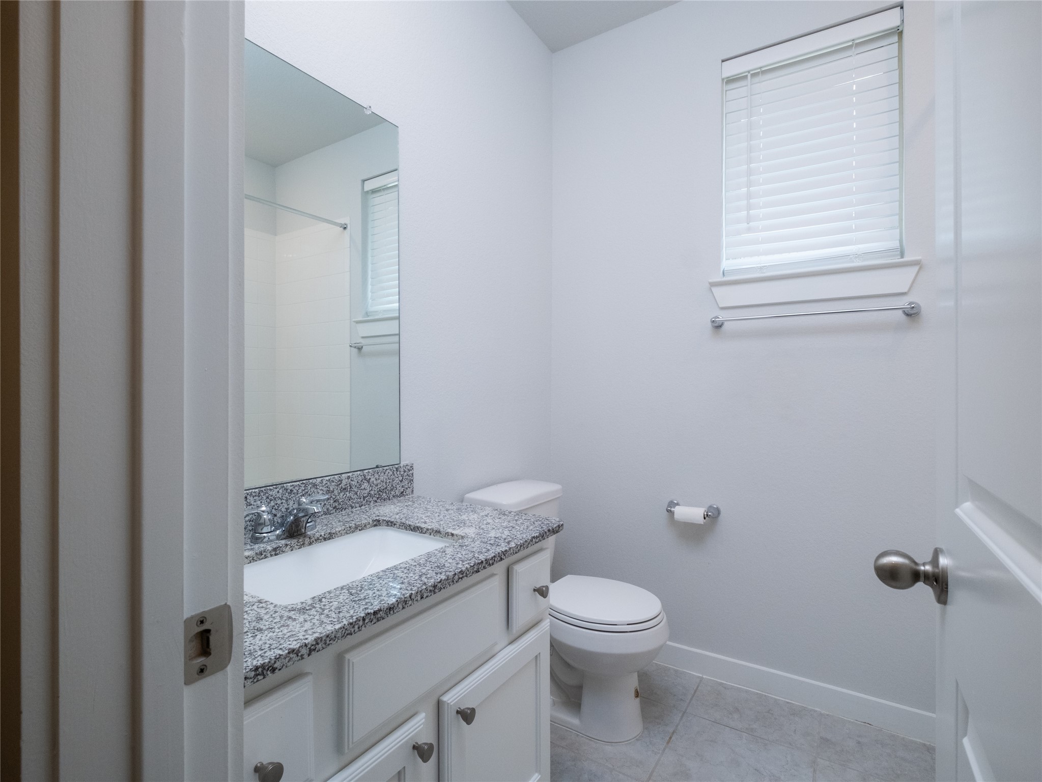 27015 Hidden Rock Court Property Photo 9