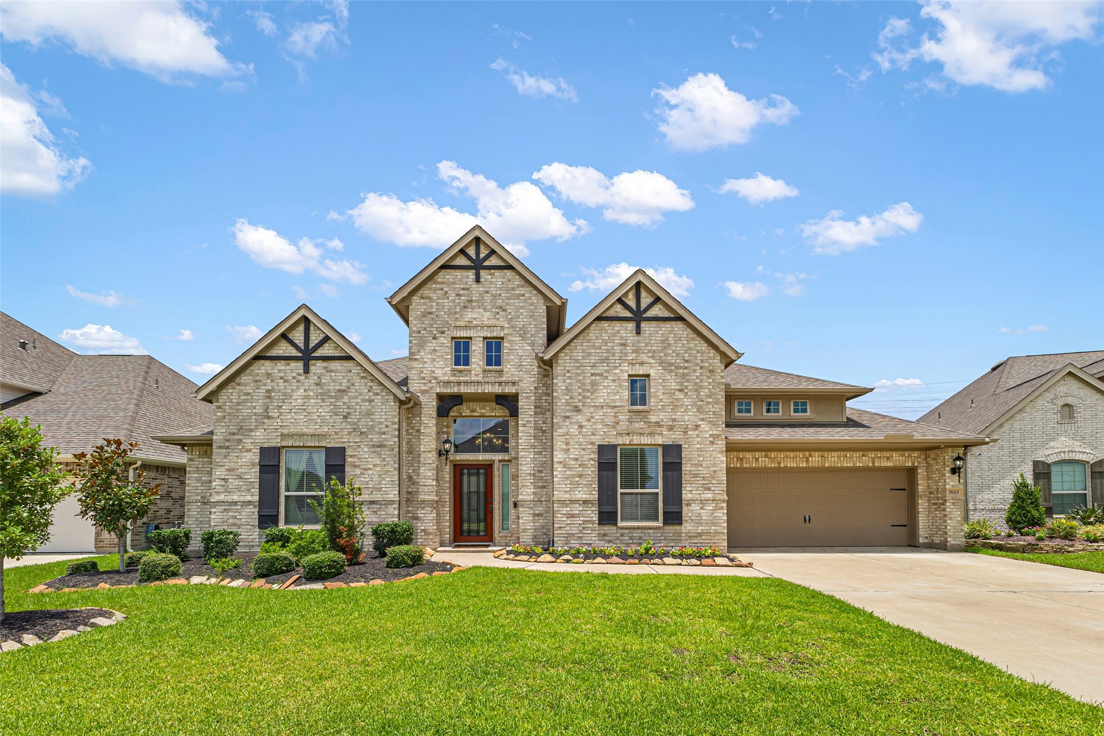 7823 Leighton Trail Property Photo
