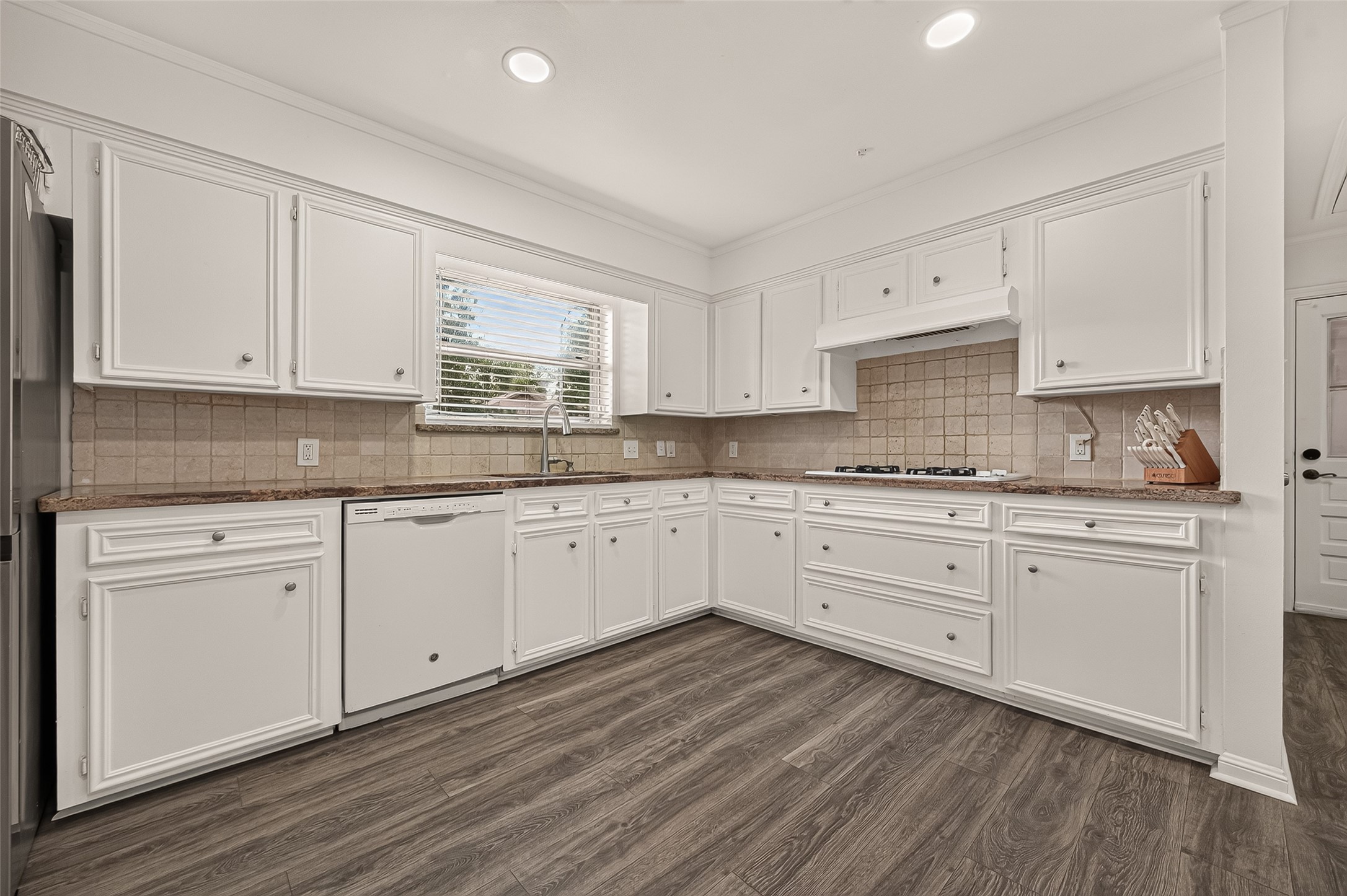 2230 S Fountain Valley Drive Property Photo 16