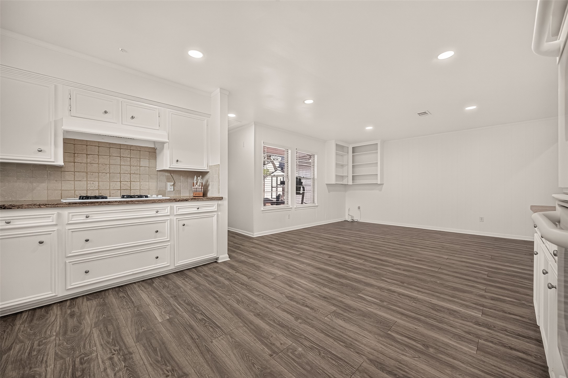 2230 S Fountain Valley Drive Property Photo 17