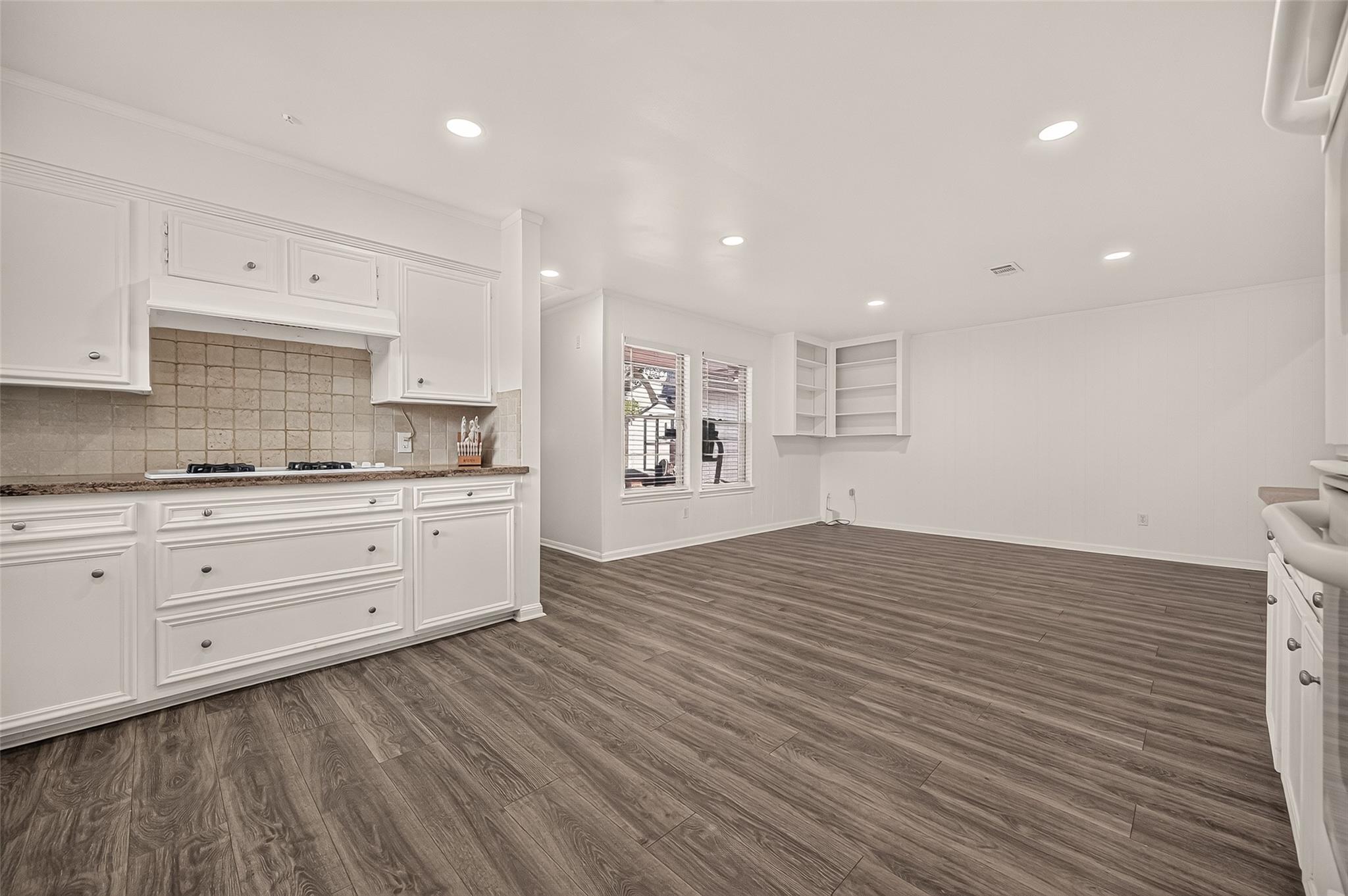 2230 S Fountain Valley Drive Property Photo 17
