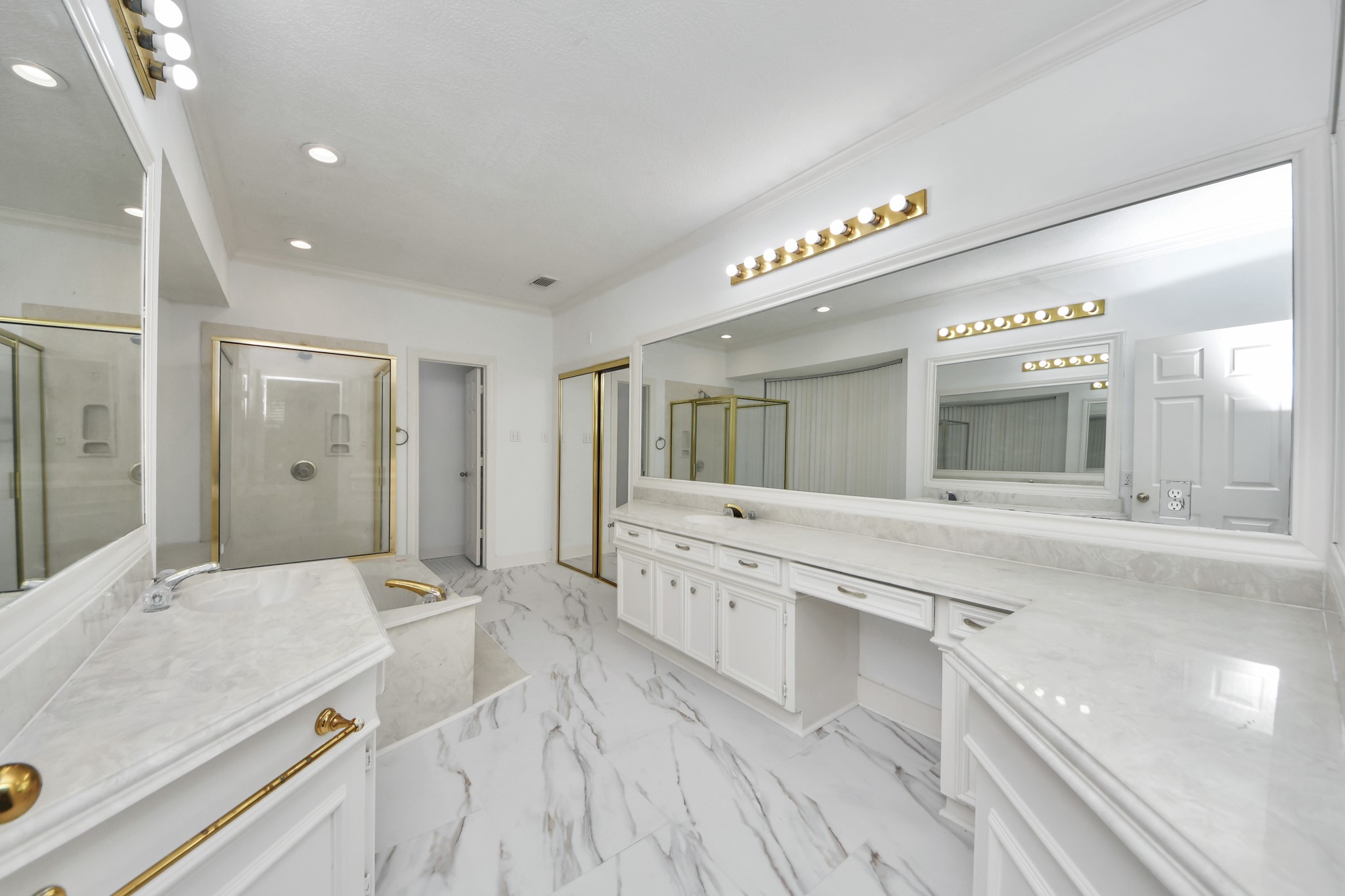 3722 Springhill Ln Property Photo 29